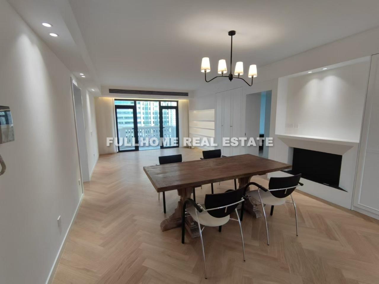 Same compound: Jingfu Yuan, 3 bedrooms in Shanghai