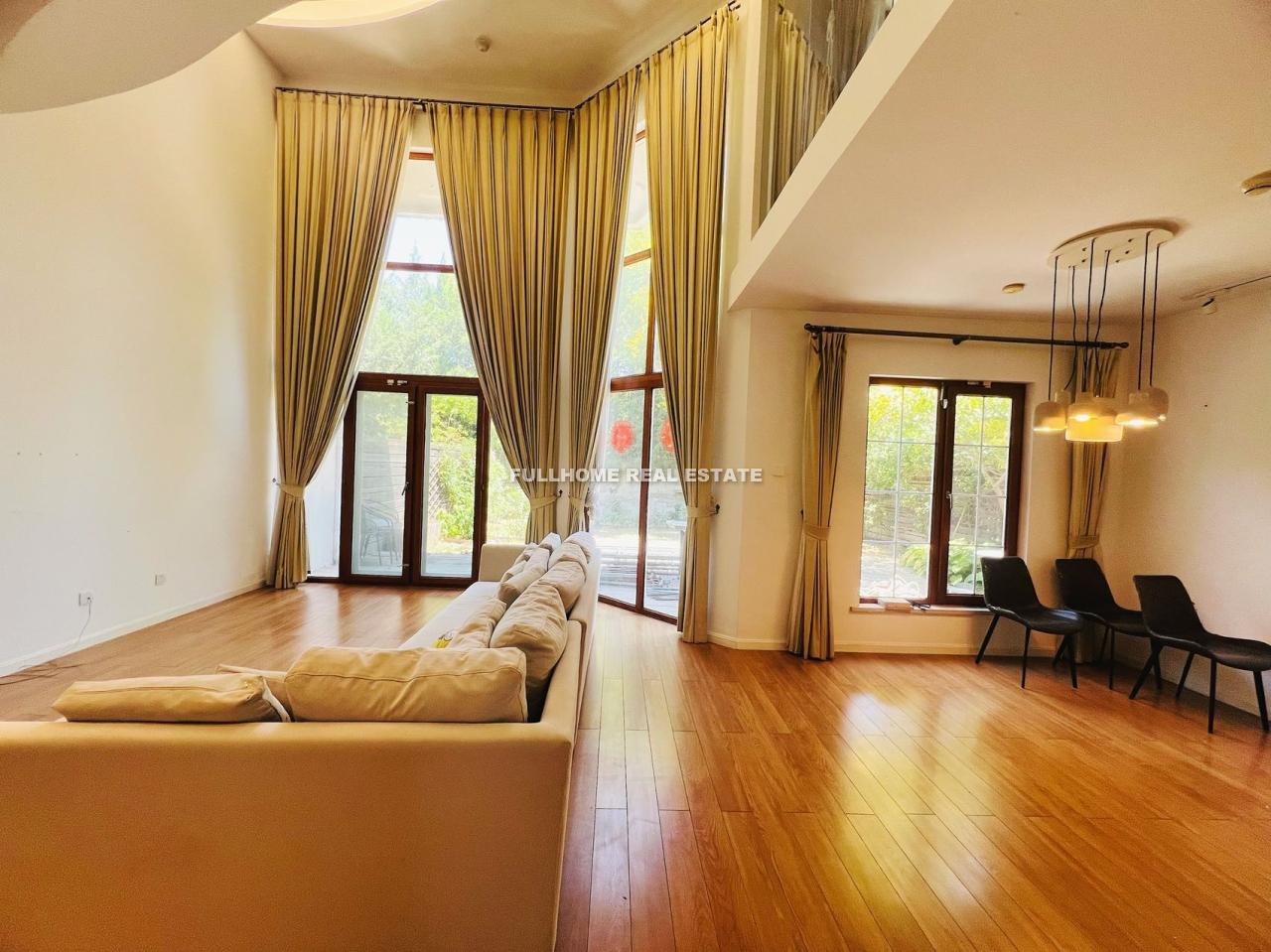 Lane Bridge Villa - 4 bedroom apartment in Beijing, Shunyi