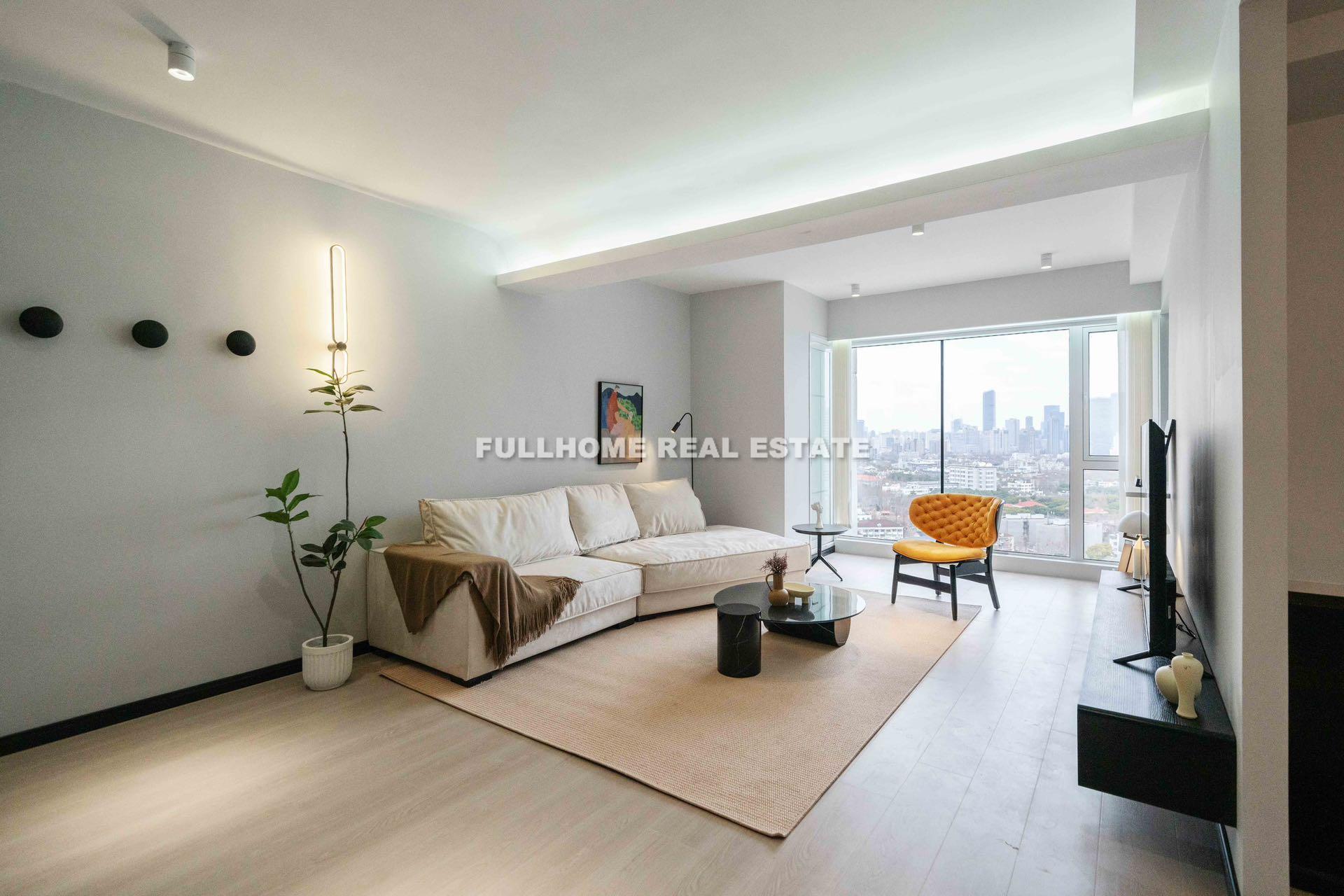 Same compound: Huijin Plaza, 2 bedrooms in Shanghai