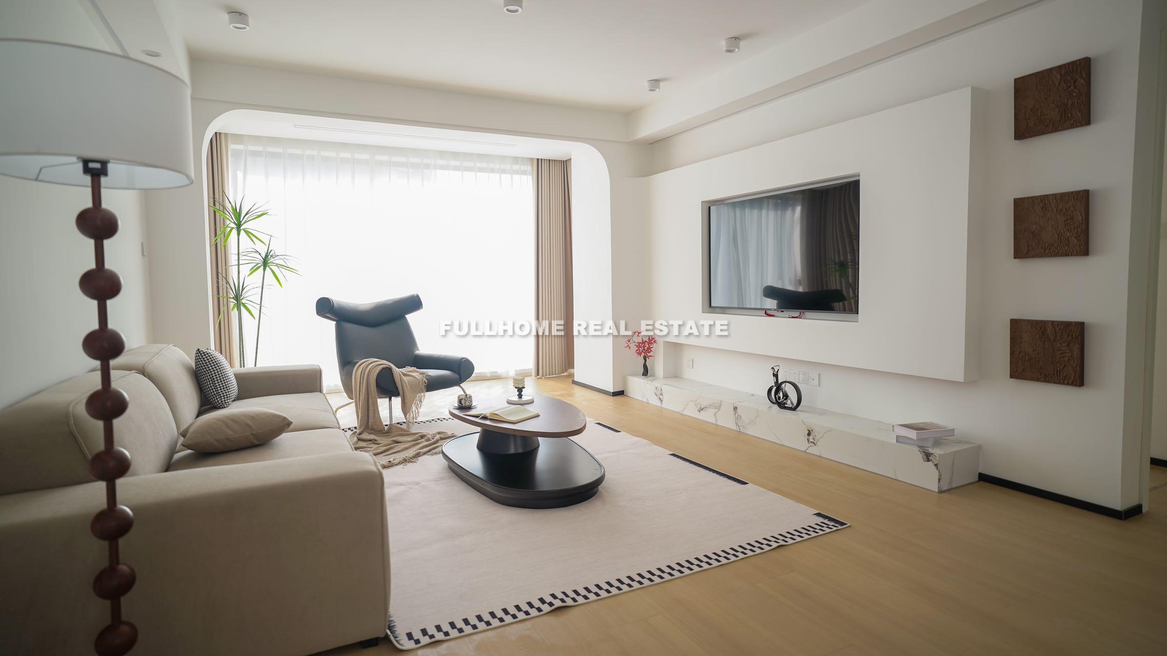 Zhong Yuan Liang Wan Cheng - 2 bedroom apartment in Shanghai, Putuo, Downtown