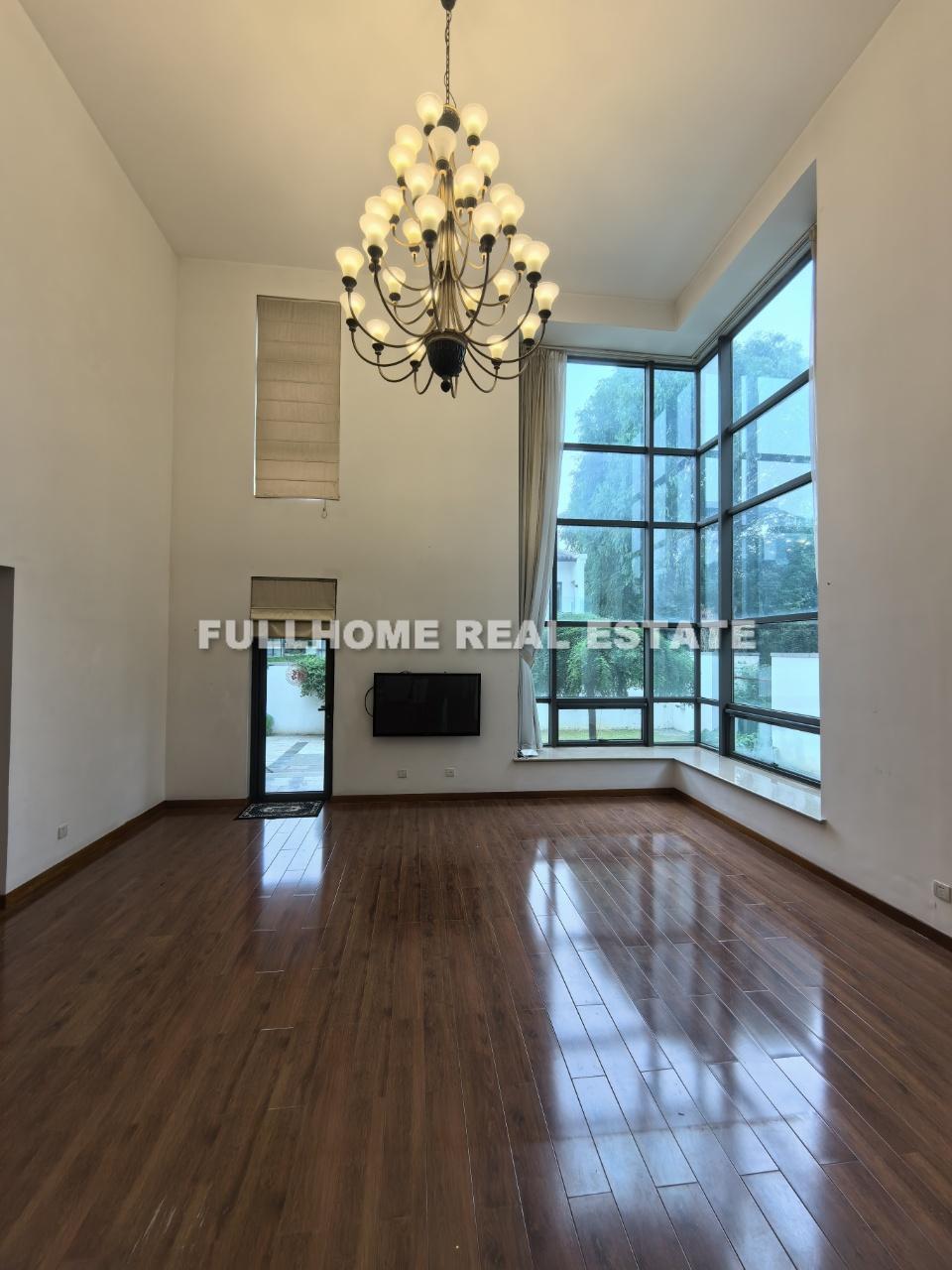 Same compound: Yosemite, 5 bedrooms in Beijing