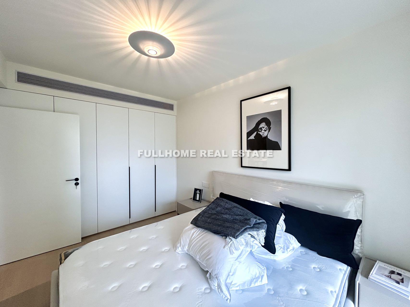 Oriental Manhattan - 2 bedroom apartment in Shanghai, Xujiahui, Downtown