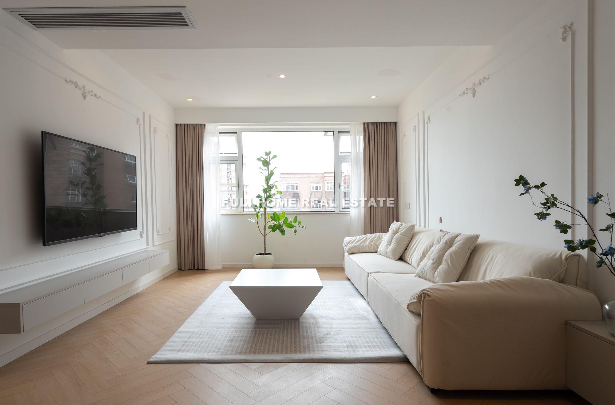 Same compound: Xuhui Garden, 1 bedrooms in Shanghai