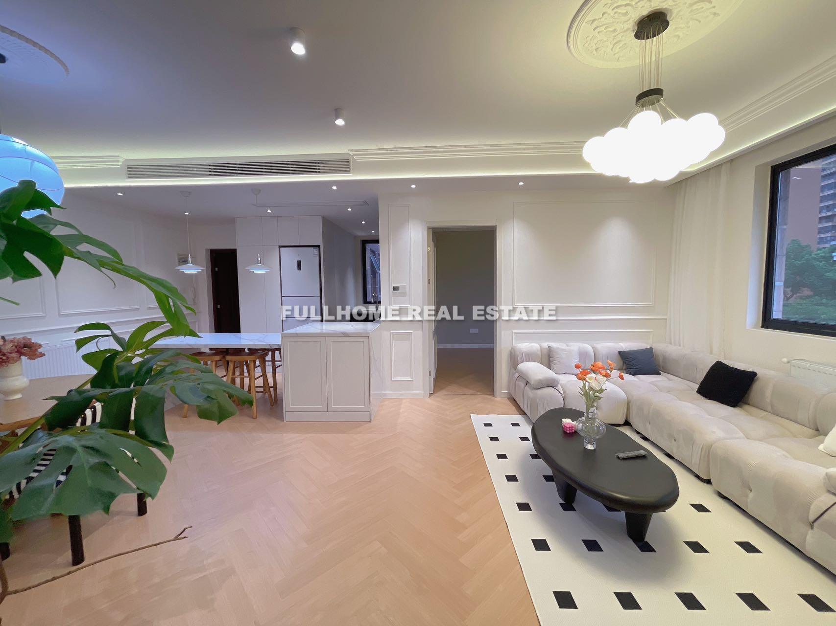 Same compound: Wu Tai Apartment, 2 bedrooms in Shanghai