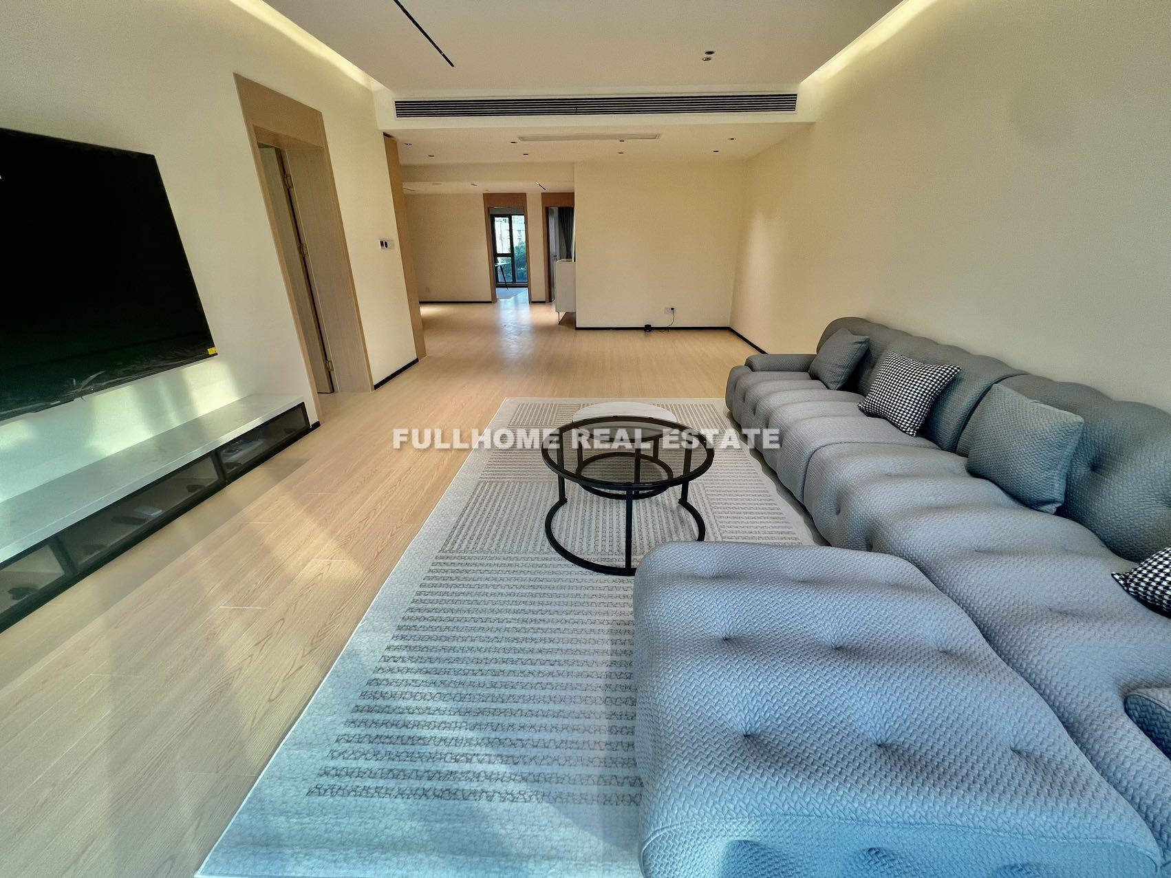 Shimao Riviera Garden - 3 bedroom apartment in Shanghai, Lujiazui, Pudong