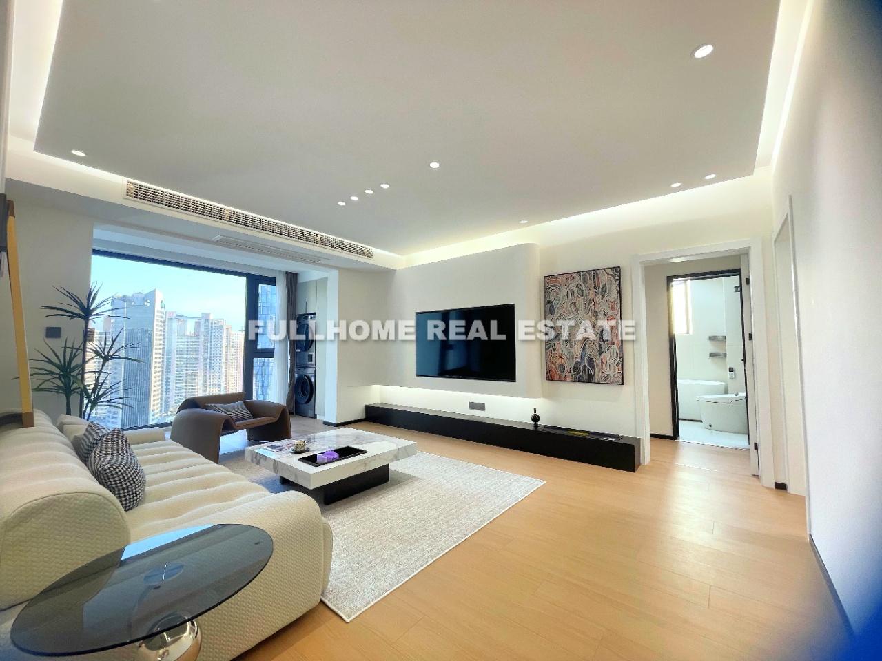 Same compound: Yi Liu Apartment, 3 bedrooms in Shanghai