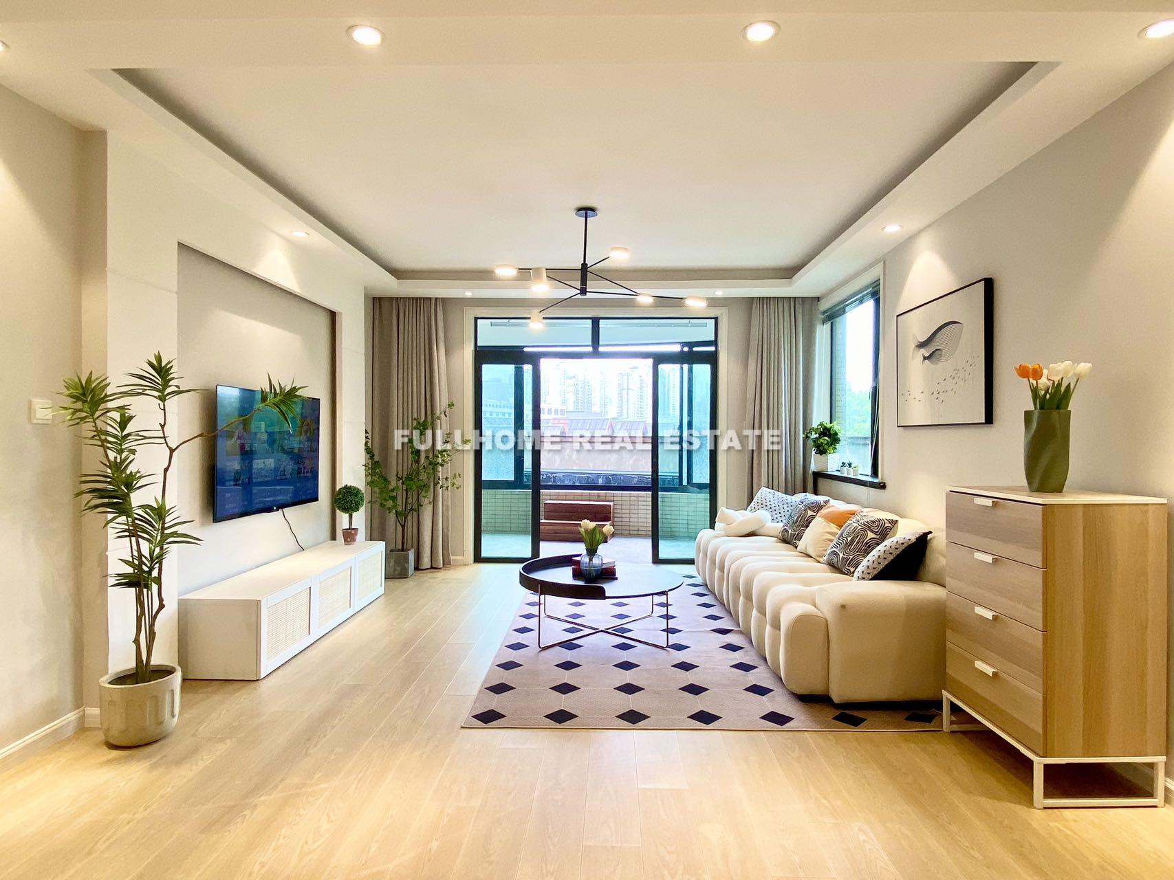 Similar property: LaDoll International City, 3 bedrooms, 140 sqm in Shanghai