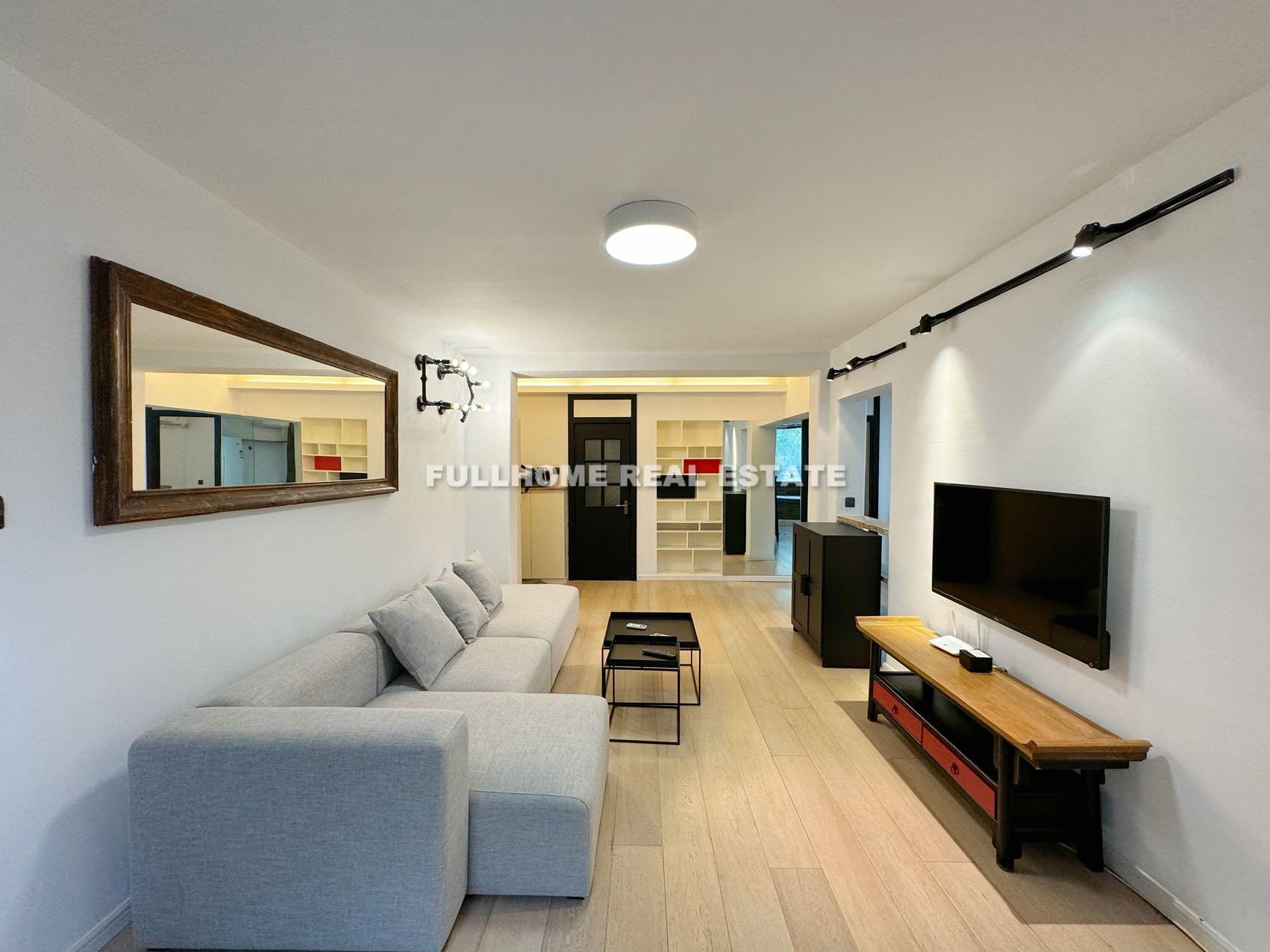 Lane1-500 Wuyuan Road Old House - 2 bedroom apartment in Shanghai, Xujiahui, Downtown