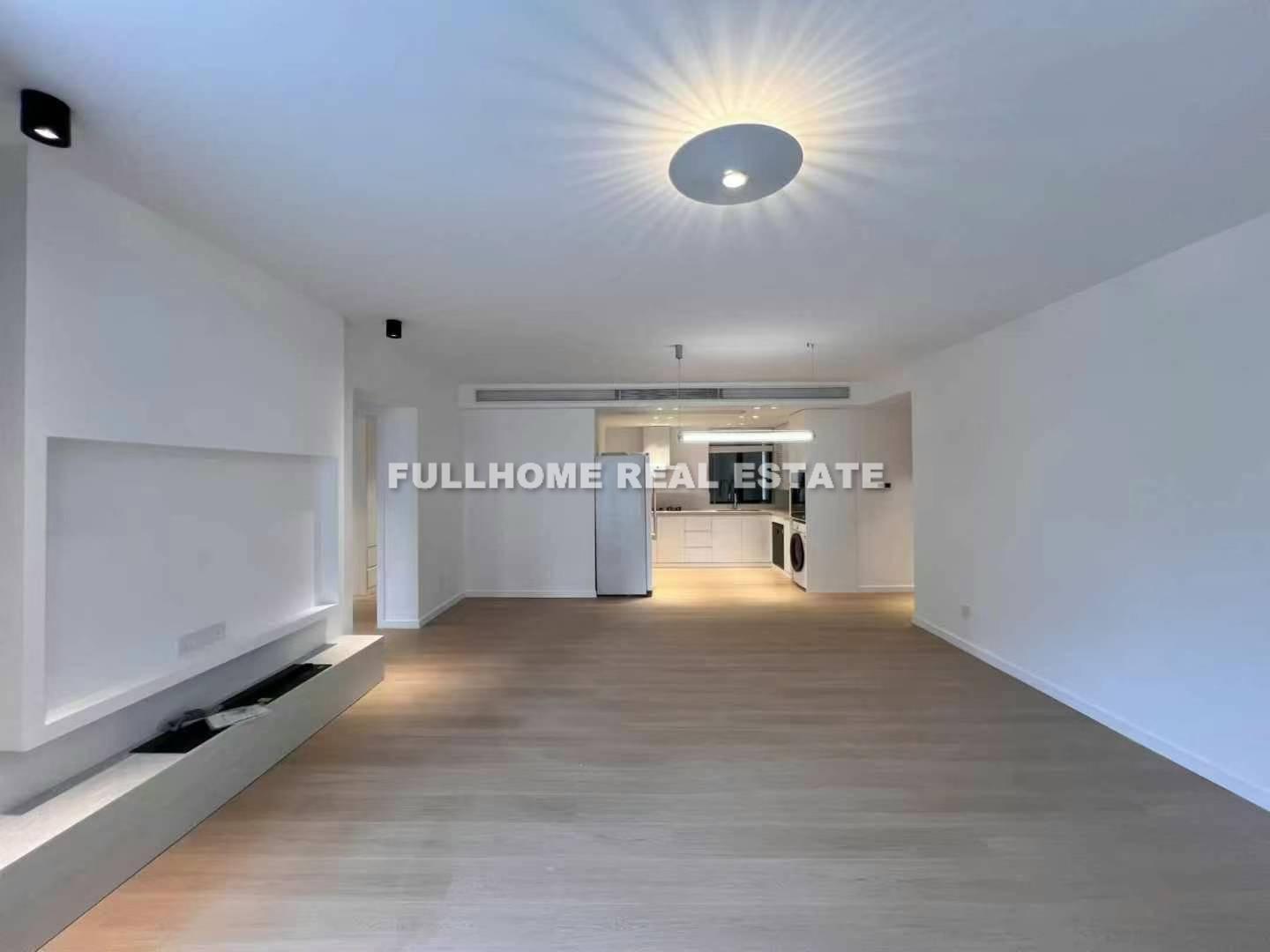 Same compound: Maosheng Mansion, 3 bedrooms in Shanghai