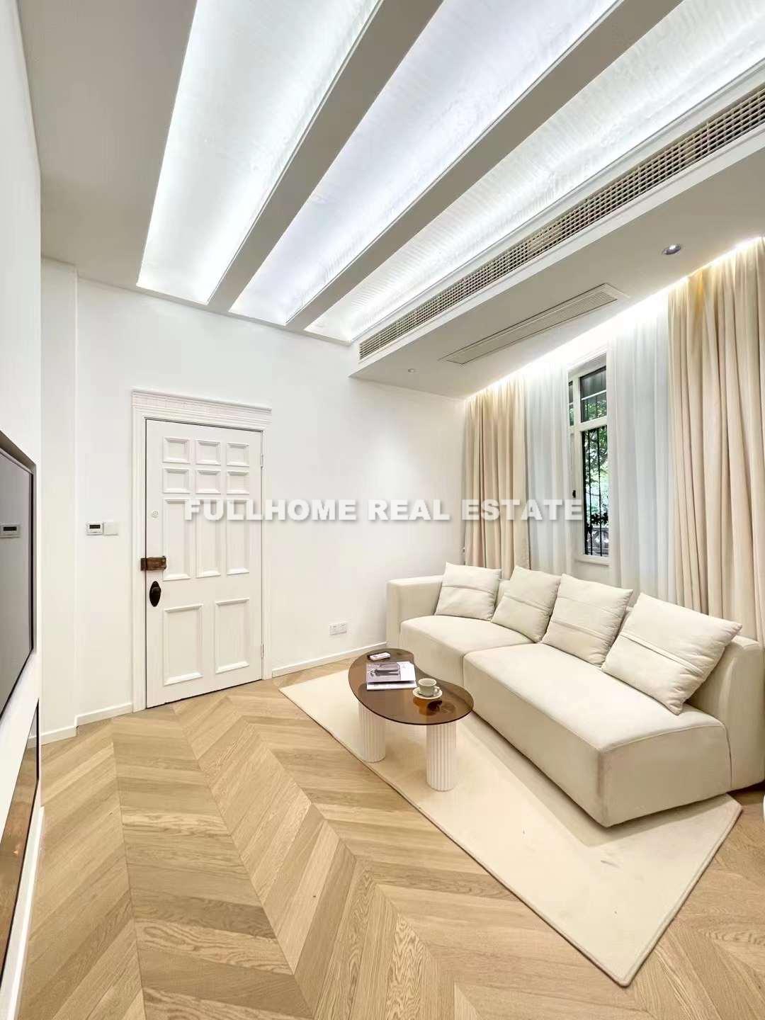 Same compound: Huashan Garden, 1 bedrooms in Shanghai