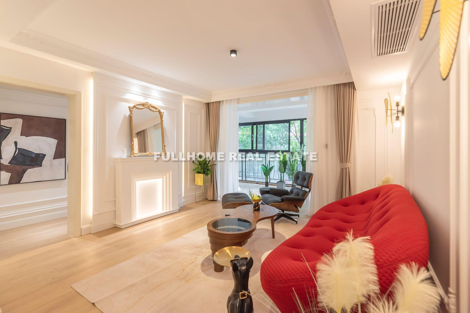 Same compound: Yuyuan Apartment, 2 bedrooms in Shanghai