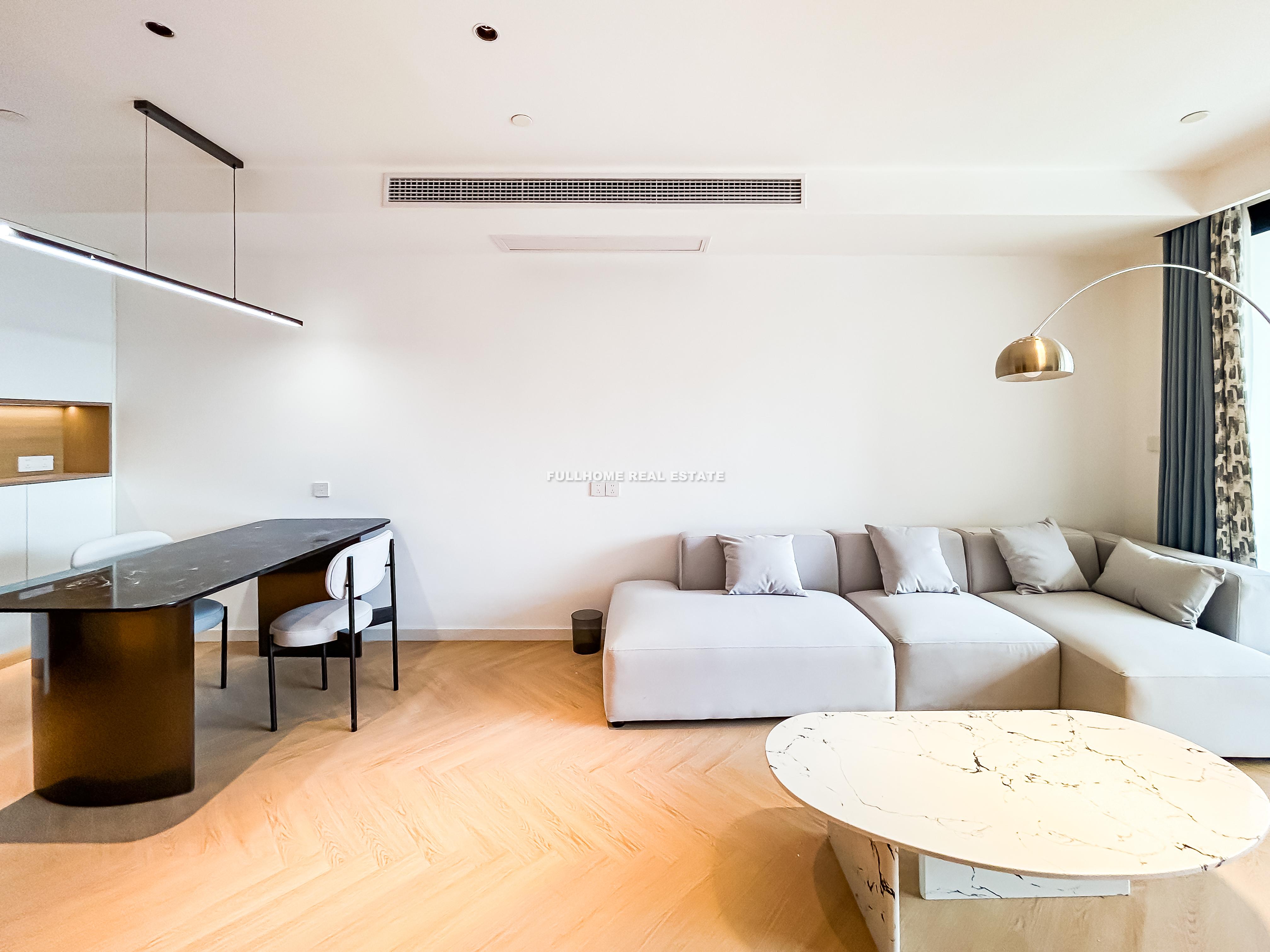 Same compound: ASE Count Apartment House, 2 bedrooms in Shanghai