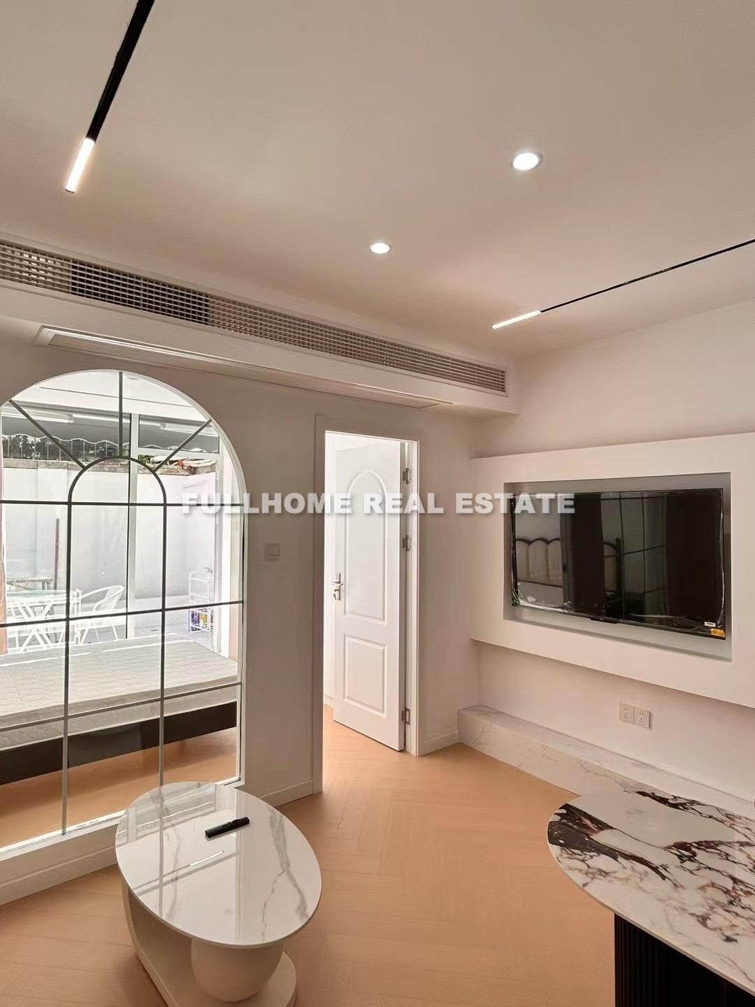 Similar property: Lane 1-500 Yongkang Road Old House, 1 bedrooms, 60 sqm in Shanghai