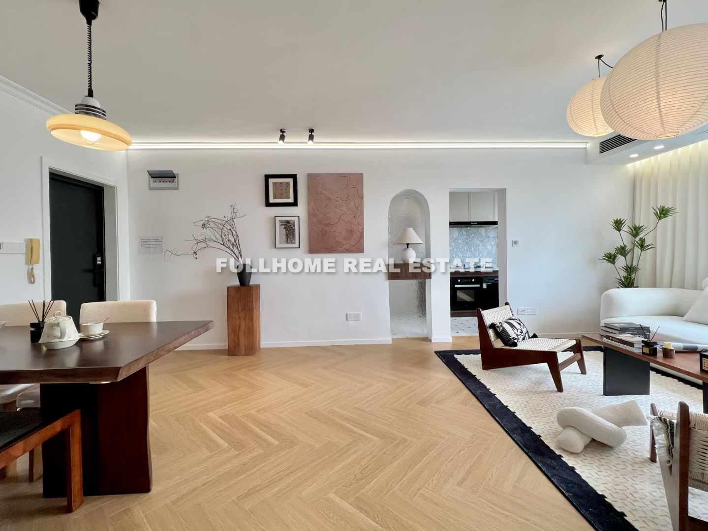 Jiafa Apartment - 3 bedroom apartment in Shanghai, Downtown, Downtown
