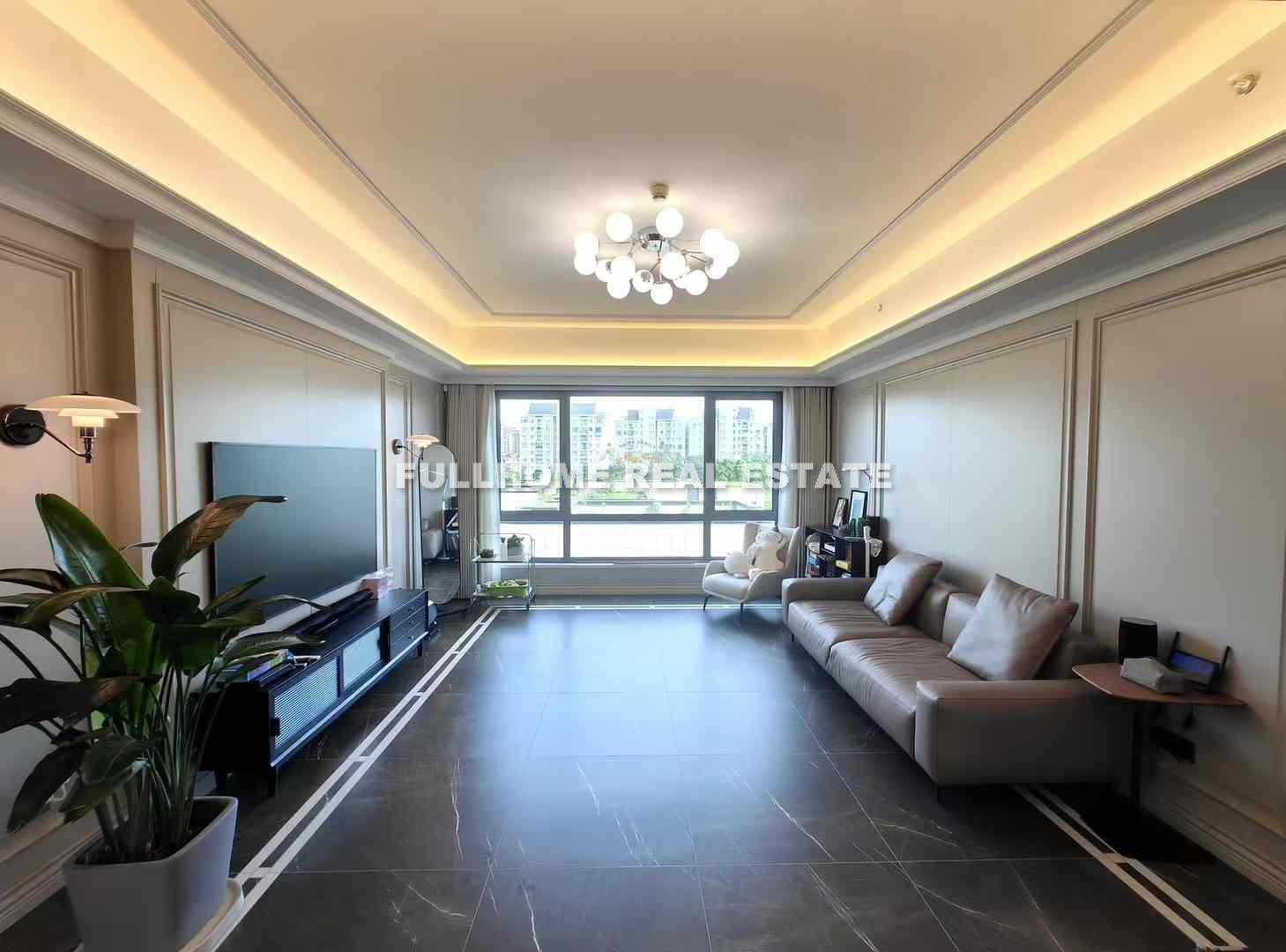 Long Hu Jiu Yue - 4 bedroom apartment in Shanghai, Qingpu, Suburb