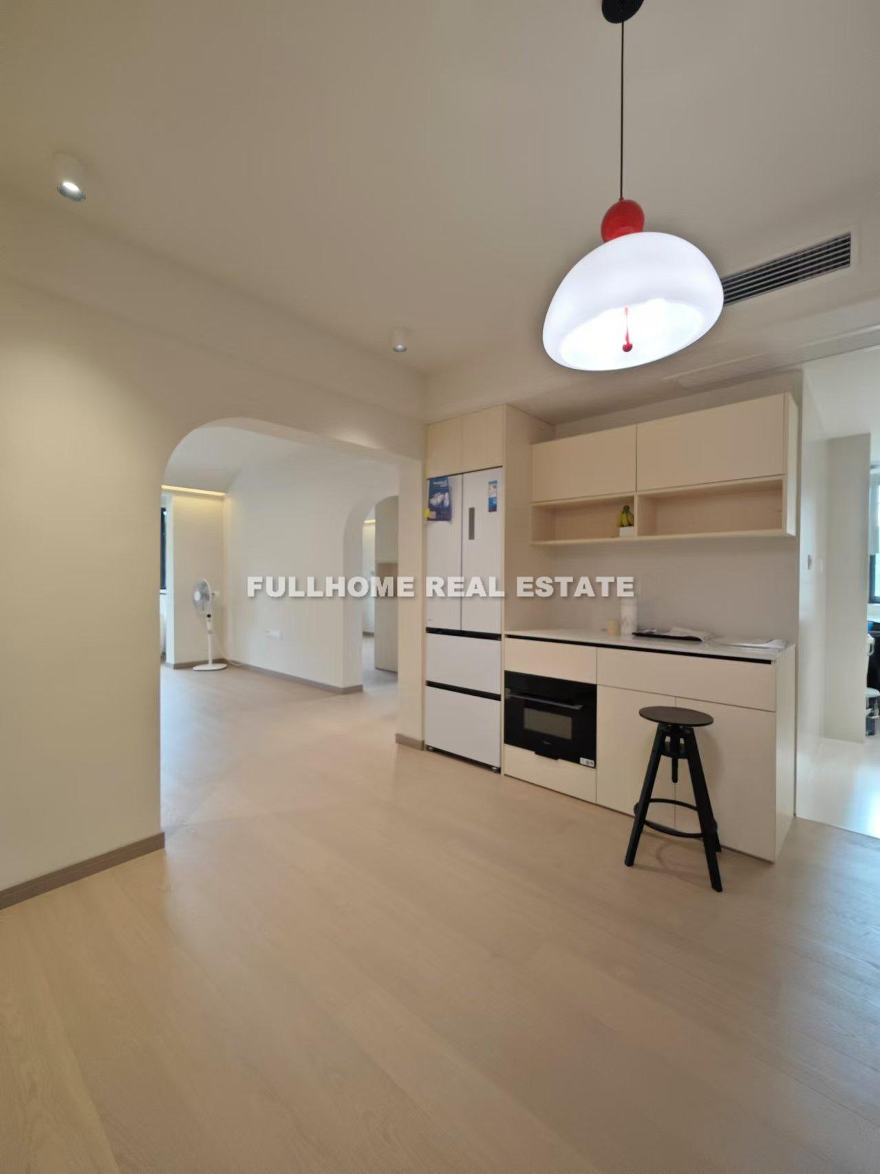 No.1-300 West Fuxing Road Old House - 3 bedroom apartment in Shanghai, Downtown, Downtown