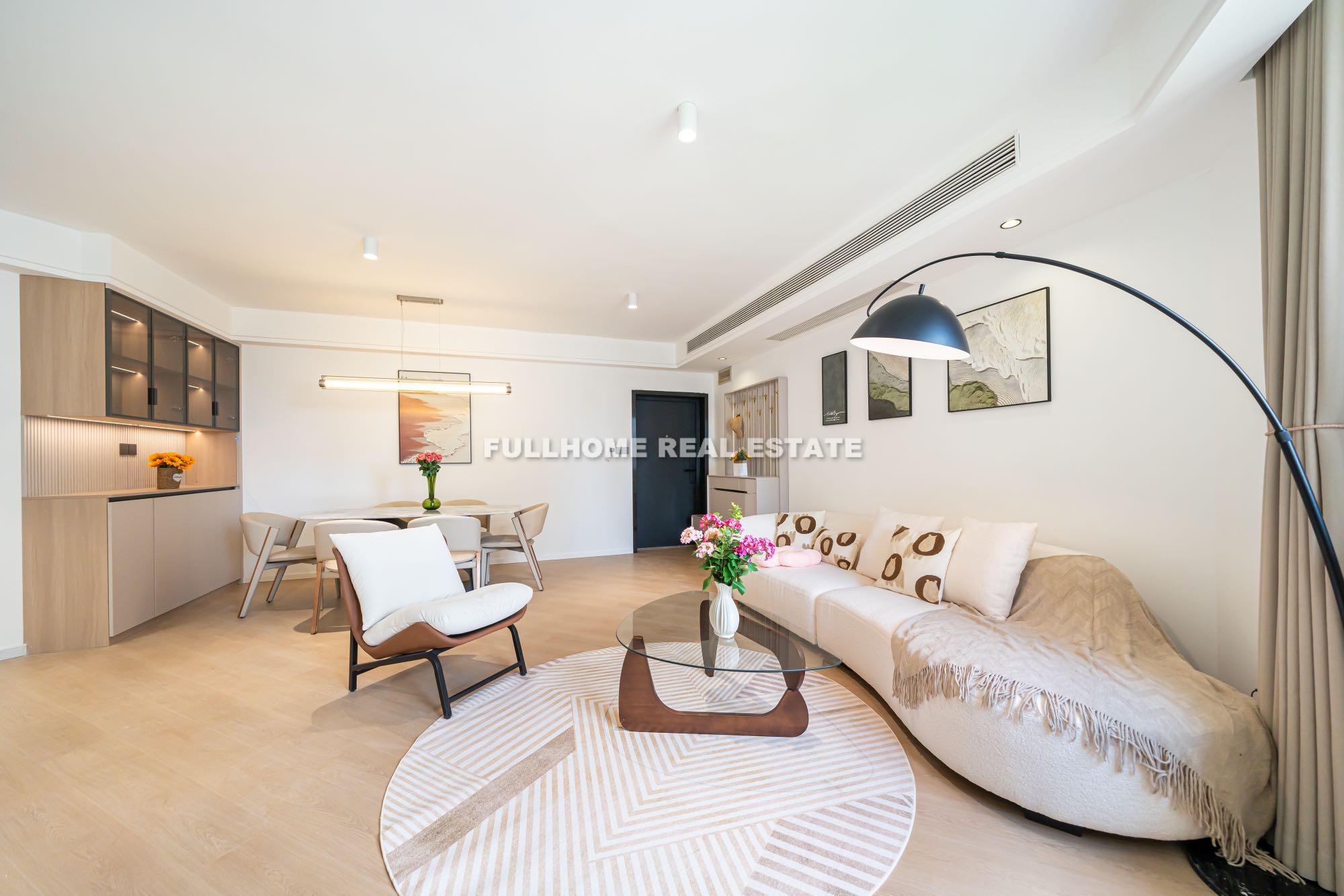JIN NAN XIN YUAN - 3 bedroom apartment in Shanghai, People Square, Downtown