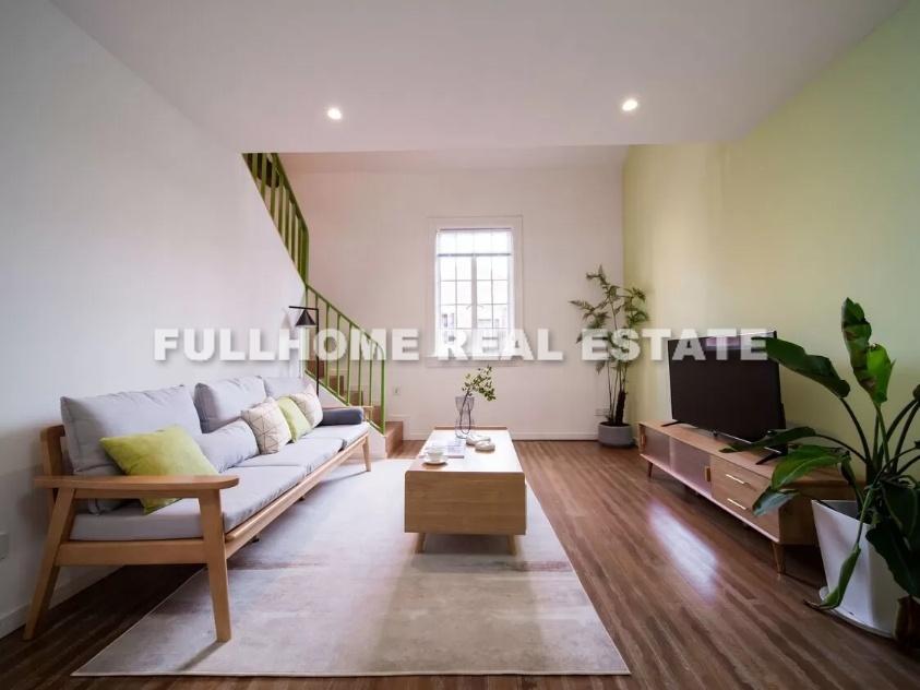 Same compound: Jing An Villa, 2 bedrooms in Shanghai