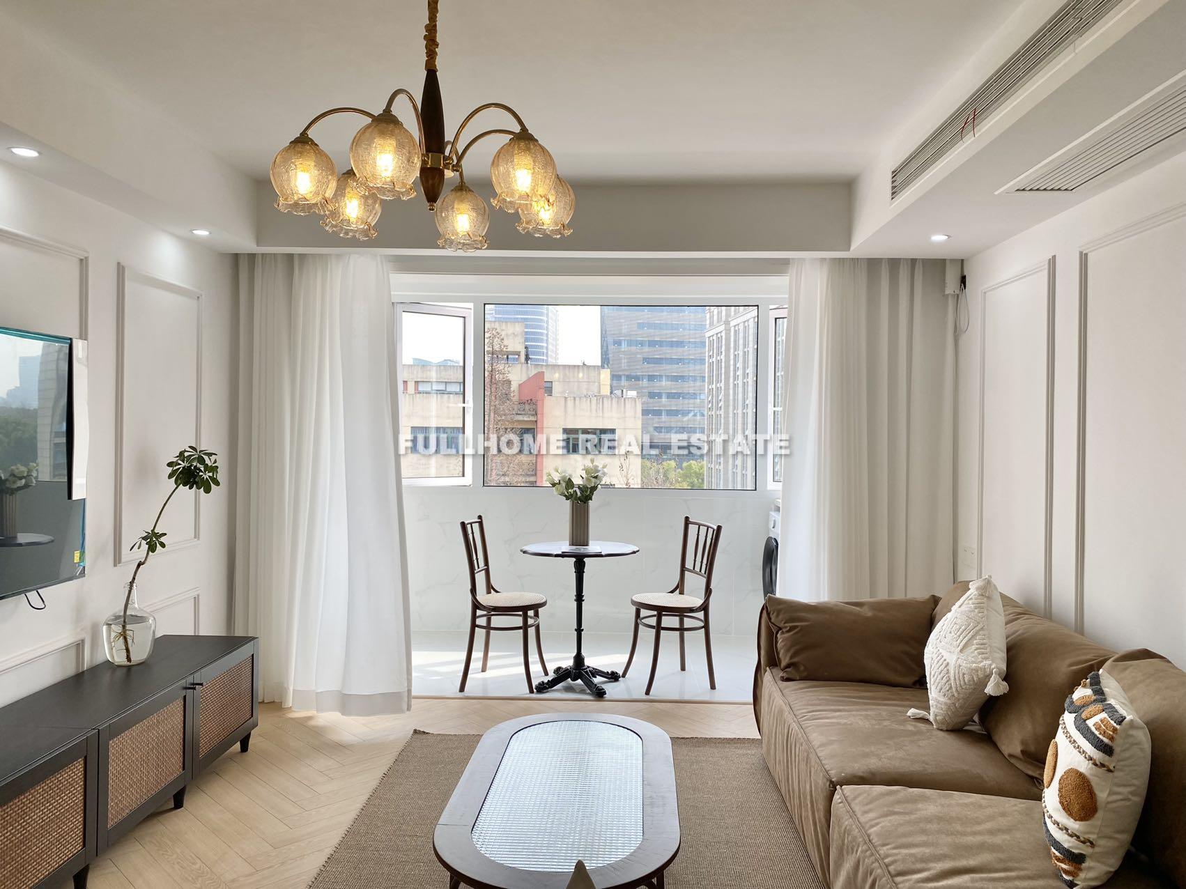 Same compound: Yueda Garden, 3 bedrooms in Shanghai