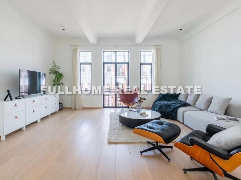 Yong Ye Apartment - 3 bedroom apartment in Shanghai, Xintiandi, Downtown