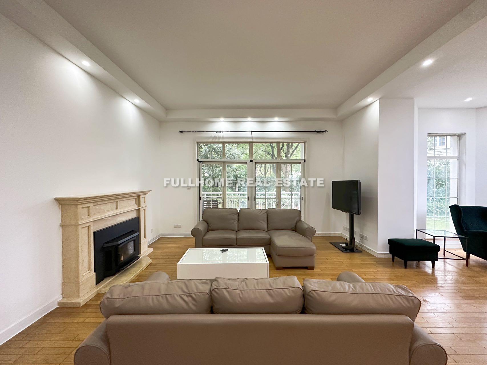 Violet Country Villa - 6 bedroom apartment in Shanghai, Qingpu, Suburb