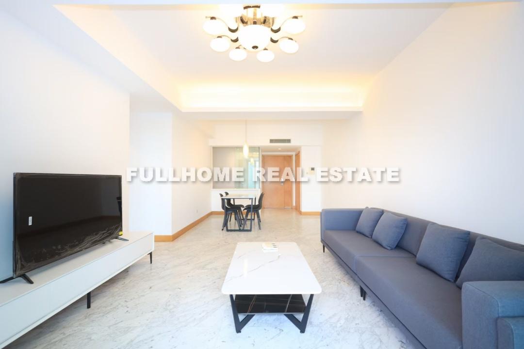Same compound: Jing An Four Seasons, 2 bedrooms in Shanghai