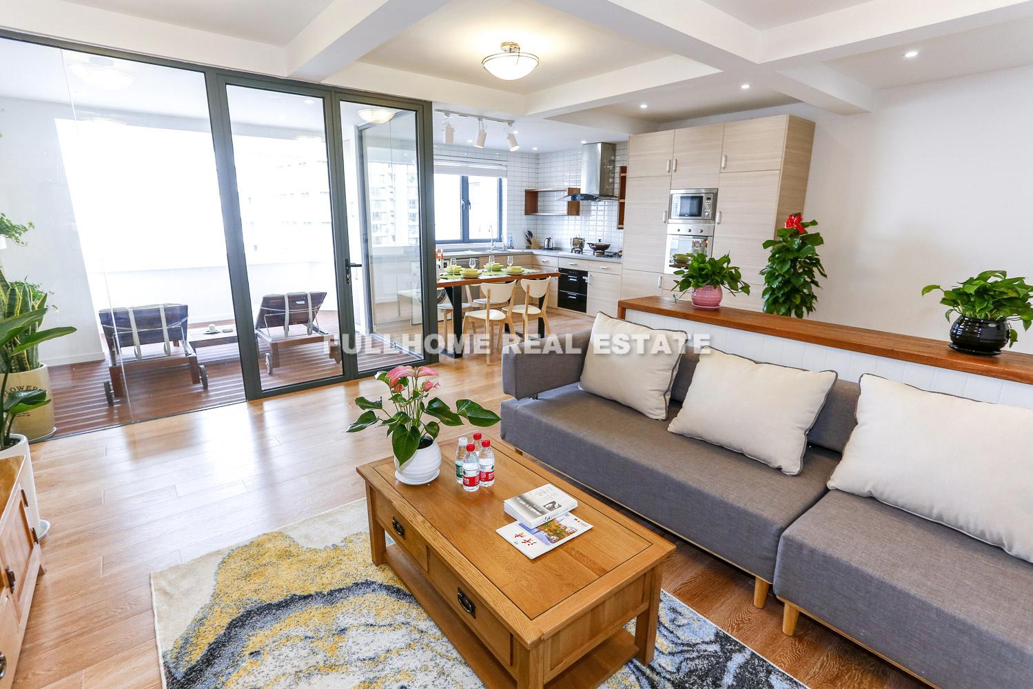 Lane 201-400 West Jianguo Road Old House  - 3 bedroom apartment in Shanghai, FFC, Downtown