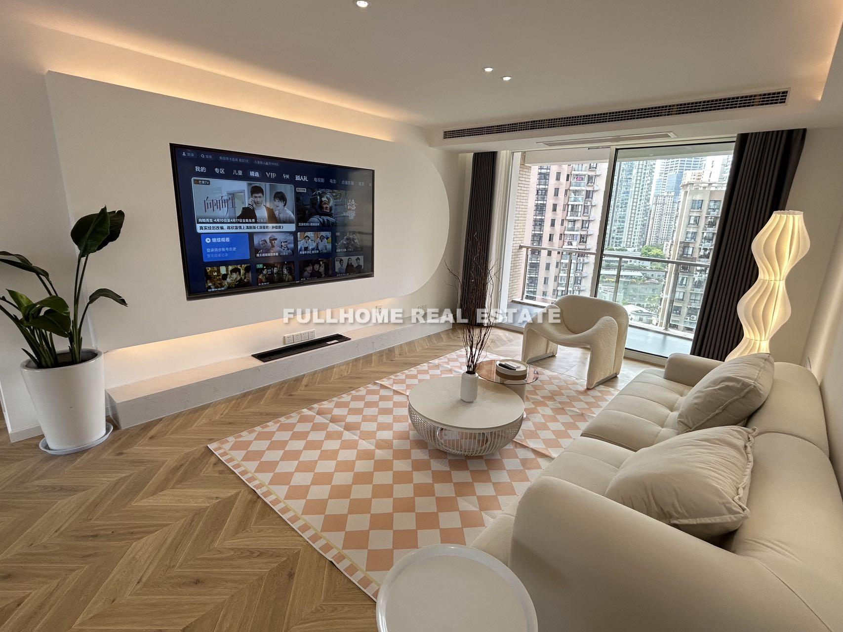 Jing An Regent Garden - 3 bedroom apartment in Shanghai, Jing An, Downtown