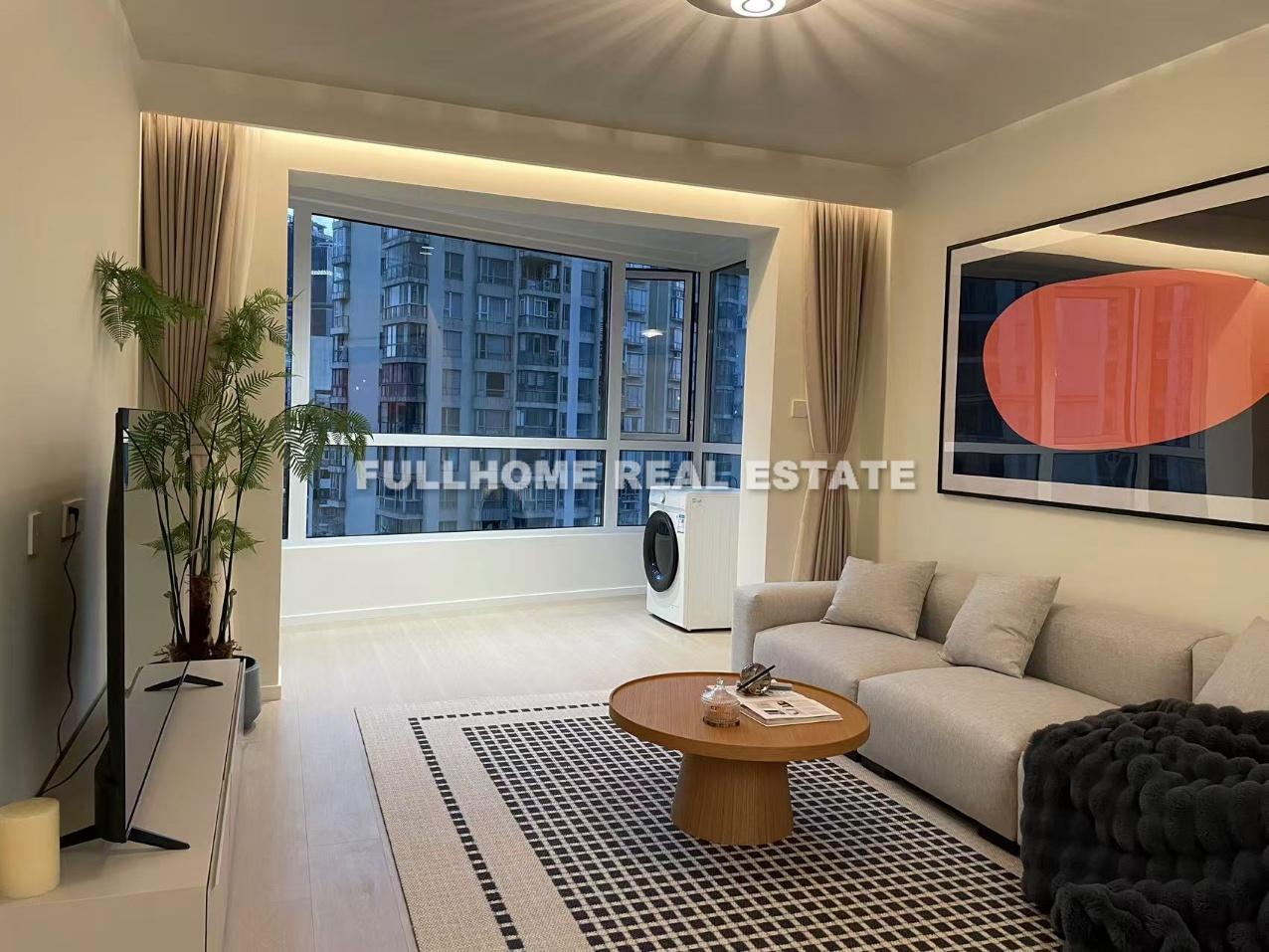 First Block - 3 bedroom apartment in Shanghai, Jing An, Downtown