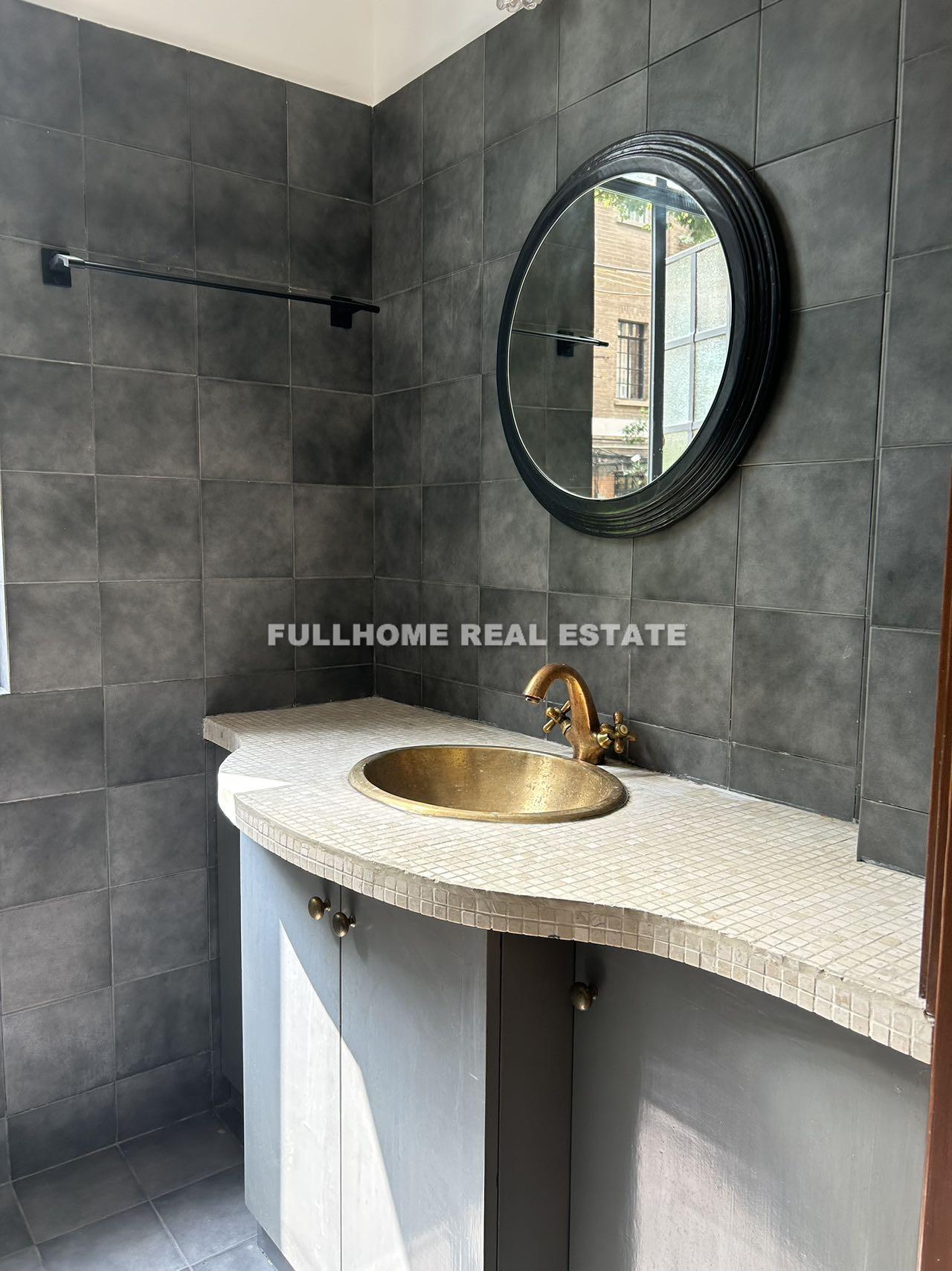 Lane1-500 Changshu Road Old House - Interior view 10, Shanghai rental property