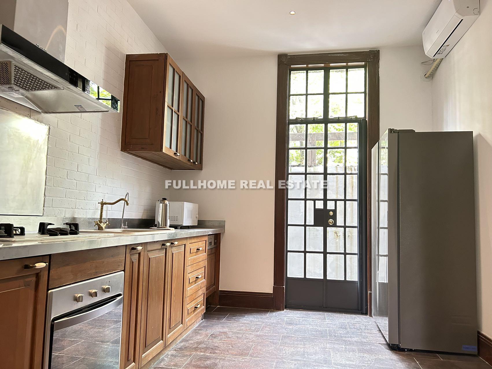 Lane1-500 Changshu Road Old House - Interior view 2, Shanghai rental property