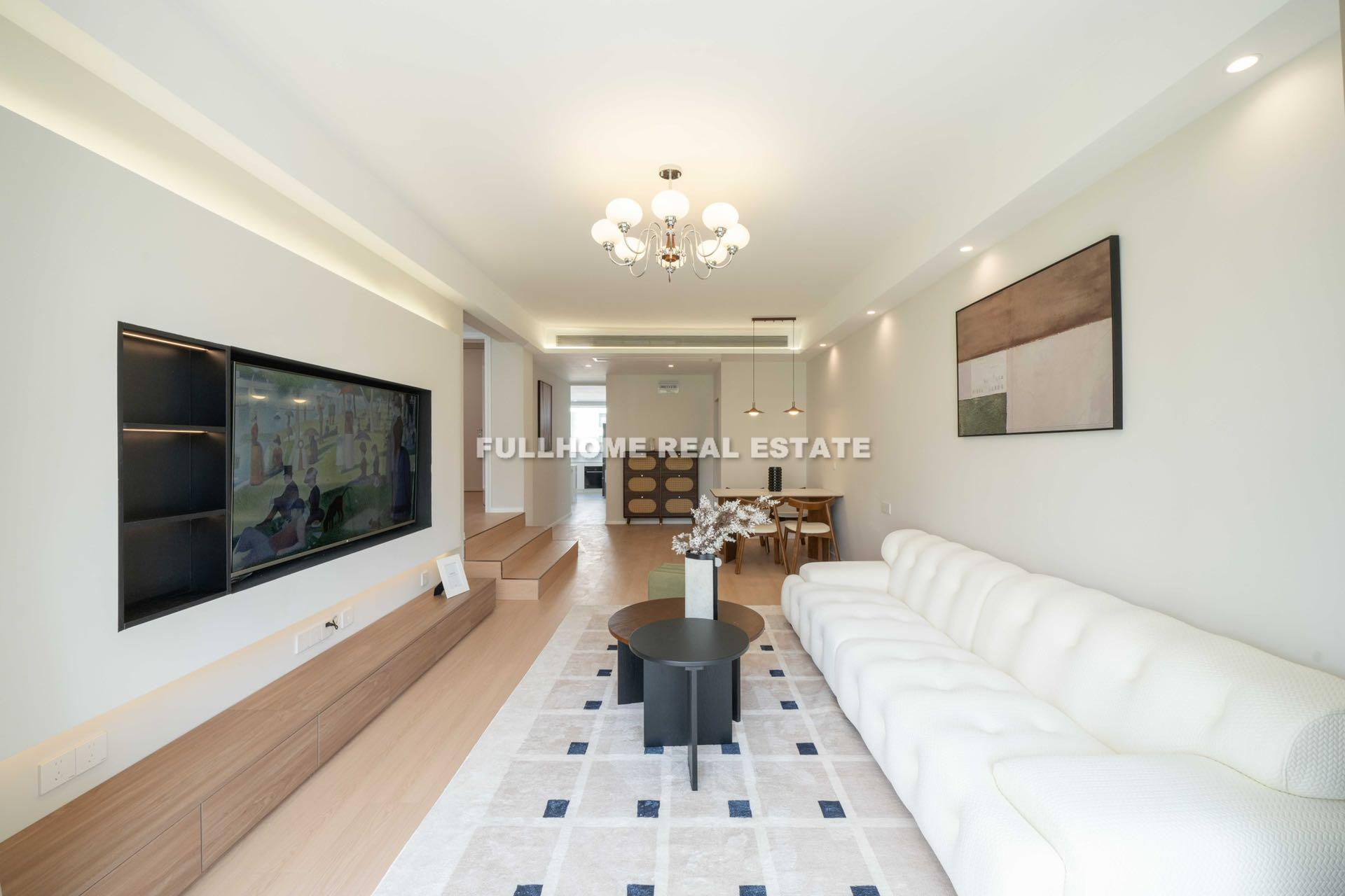 Dong Hu Ming Yuan - 2 bedroom apartment in Shanghai, FFC, Downtown
