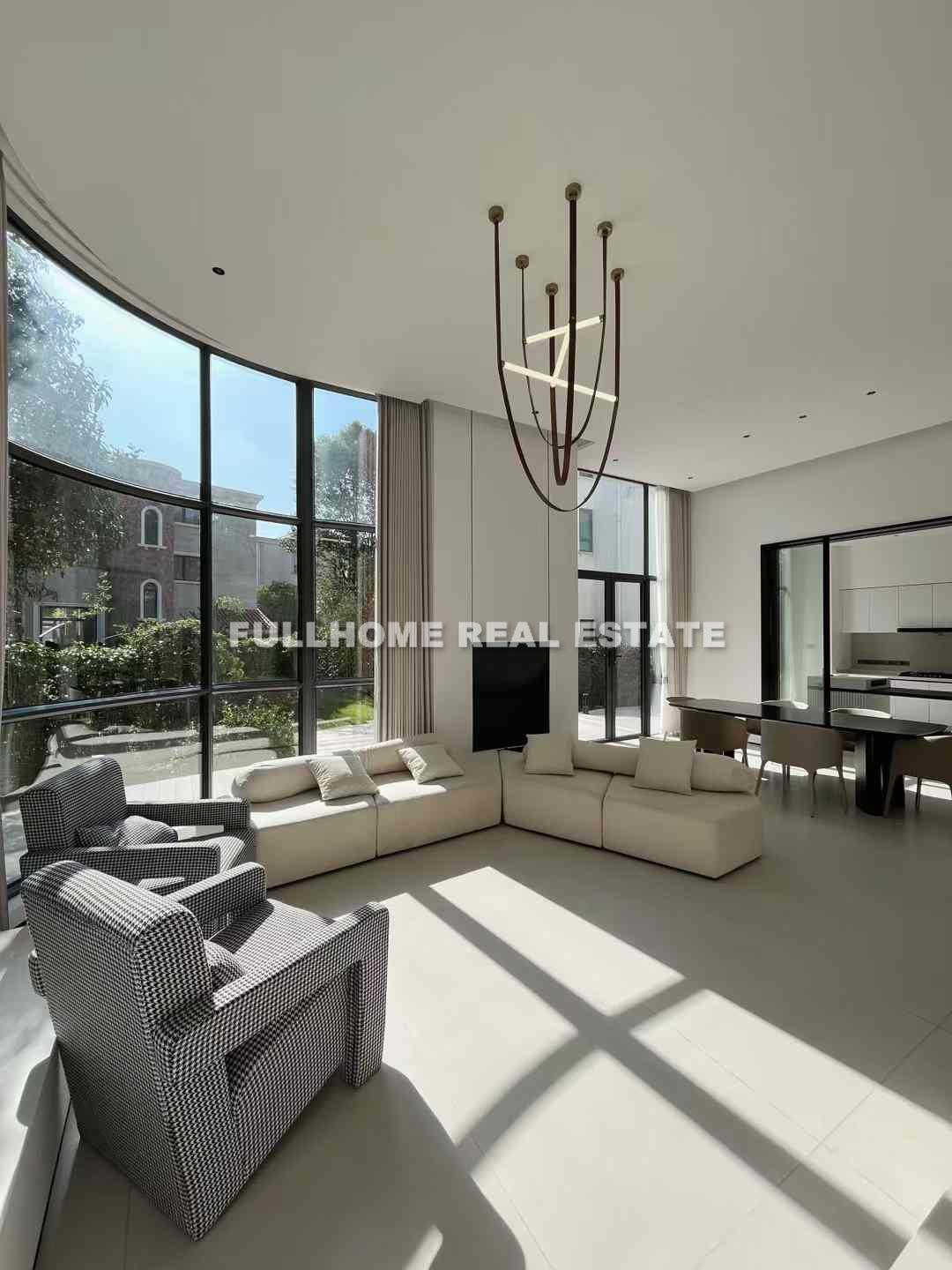 Similar property: Forest Riviera, 5 bedrooms, 385 sqm in Shanghai