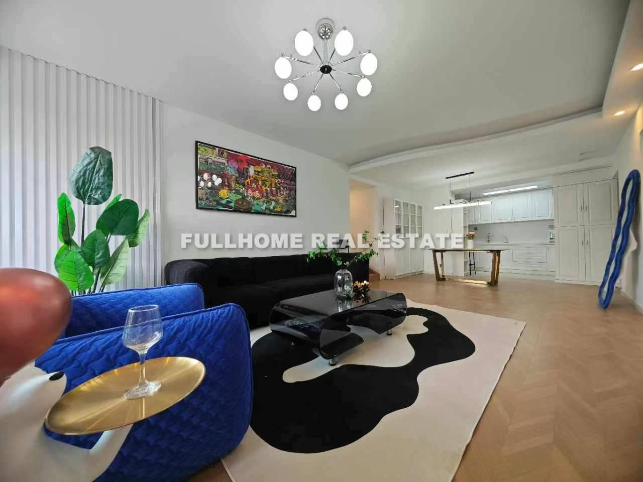 Zhong Yuan Liang Wan Cheng - 3 bedroom apartment in Shanghai, Putuo, Downtown