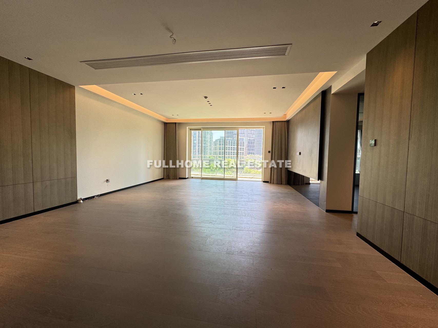 JinLin TianDi - 3 bedroom apartment in Shanghai, Xintiandi, Downtown
