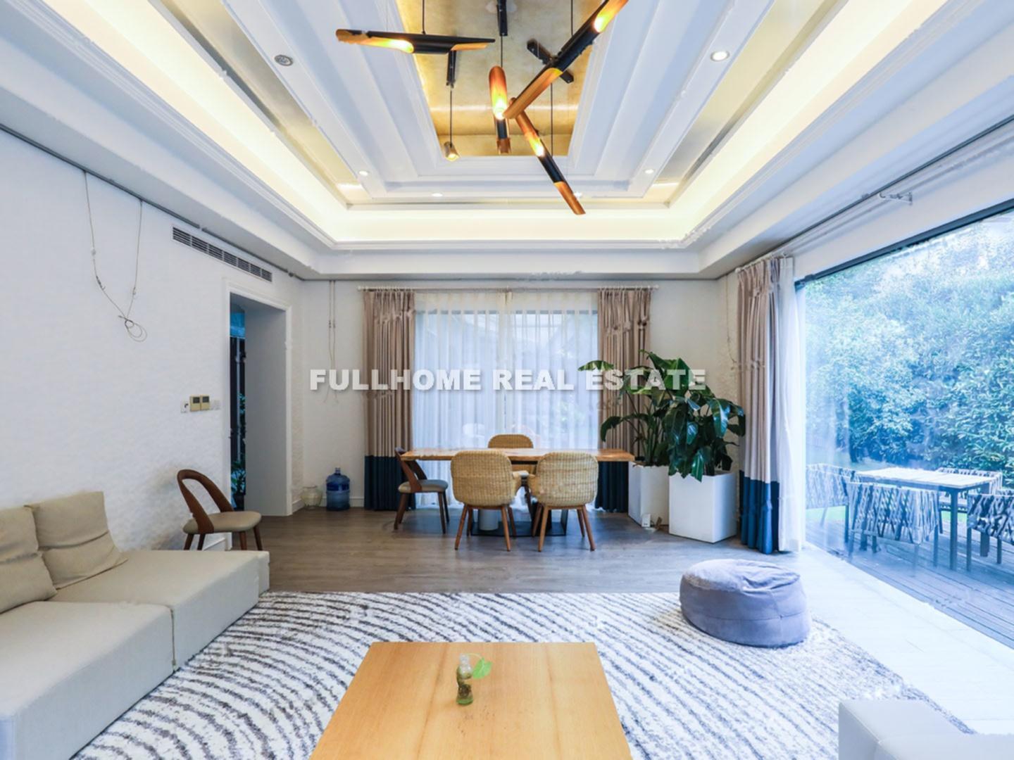 Lakeside Ville - 5 bedroom apartment in Shanghai, Qingpu, Suburb