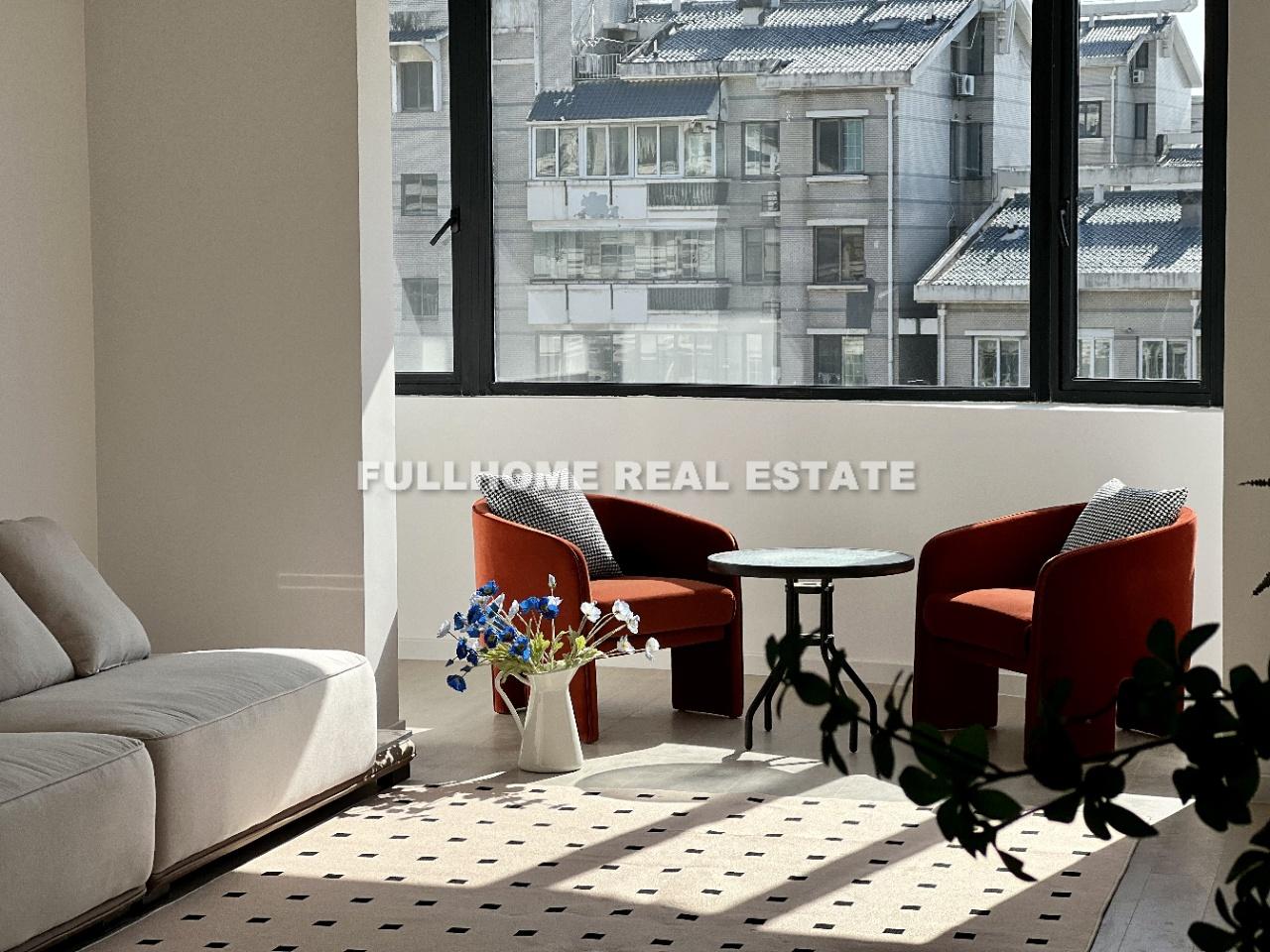 Jinxiu Jiangnan - 4 bedroom apartment in Shanghai, Downtown, Downtown