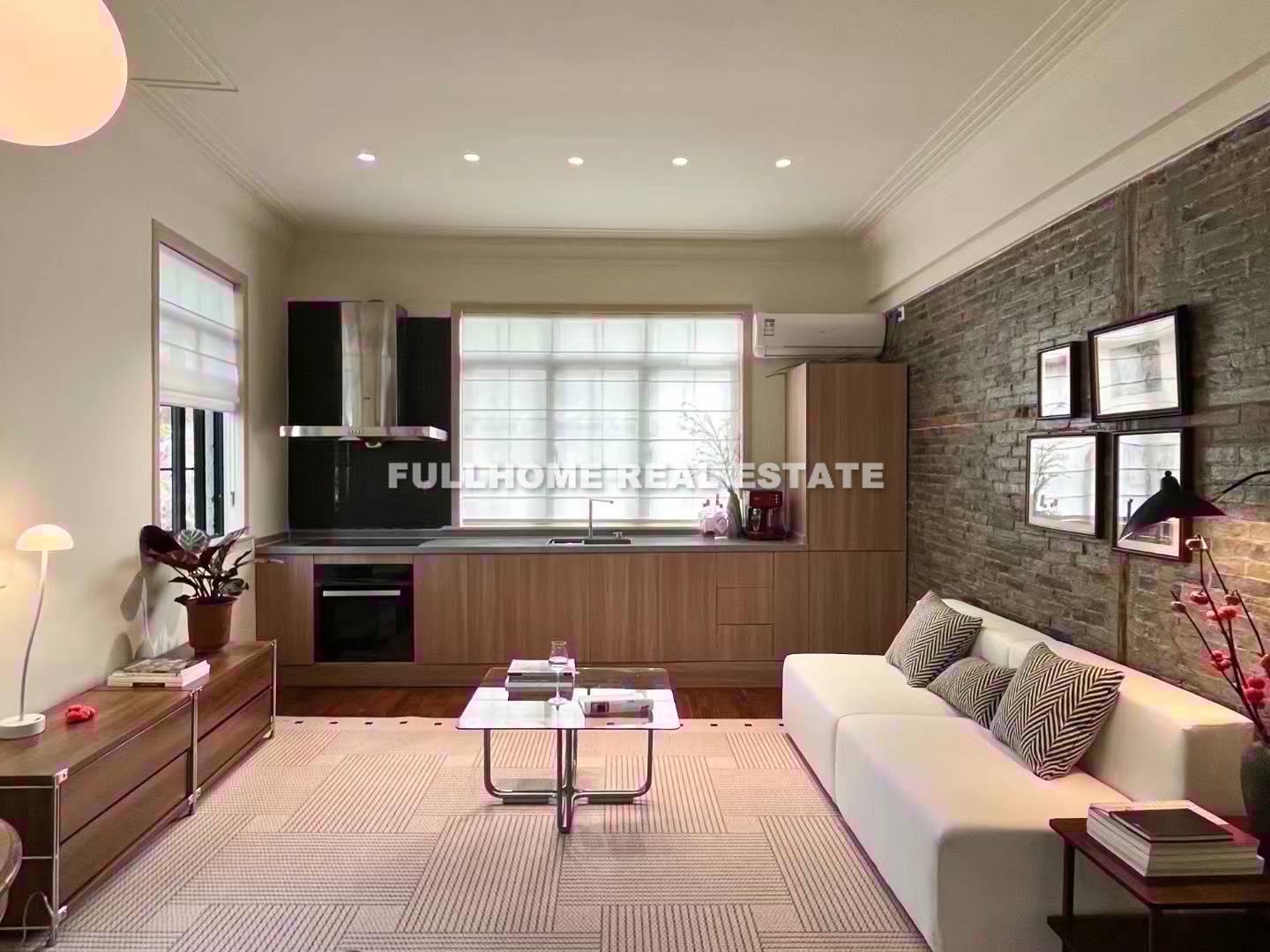 Same compound: Lane 1-500 Middle Wulumuqi Old House, 2 bedrooms in Shanghai
