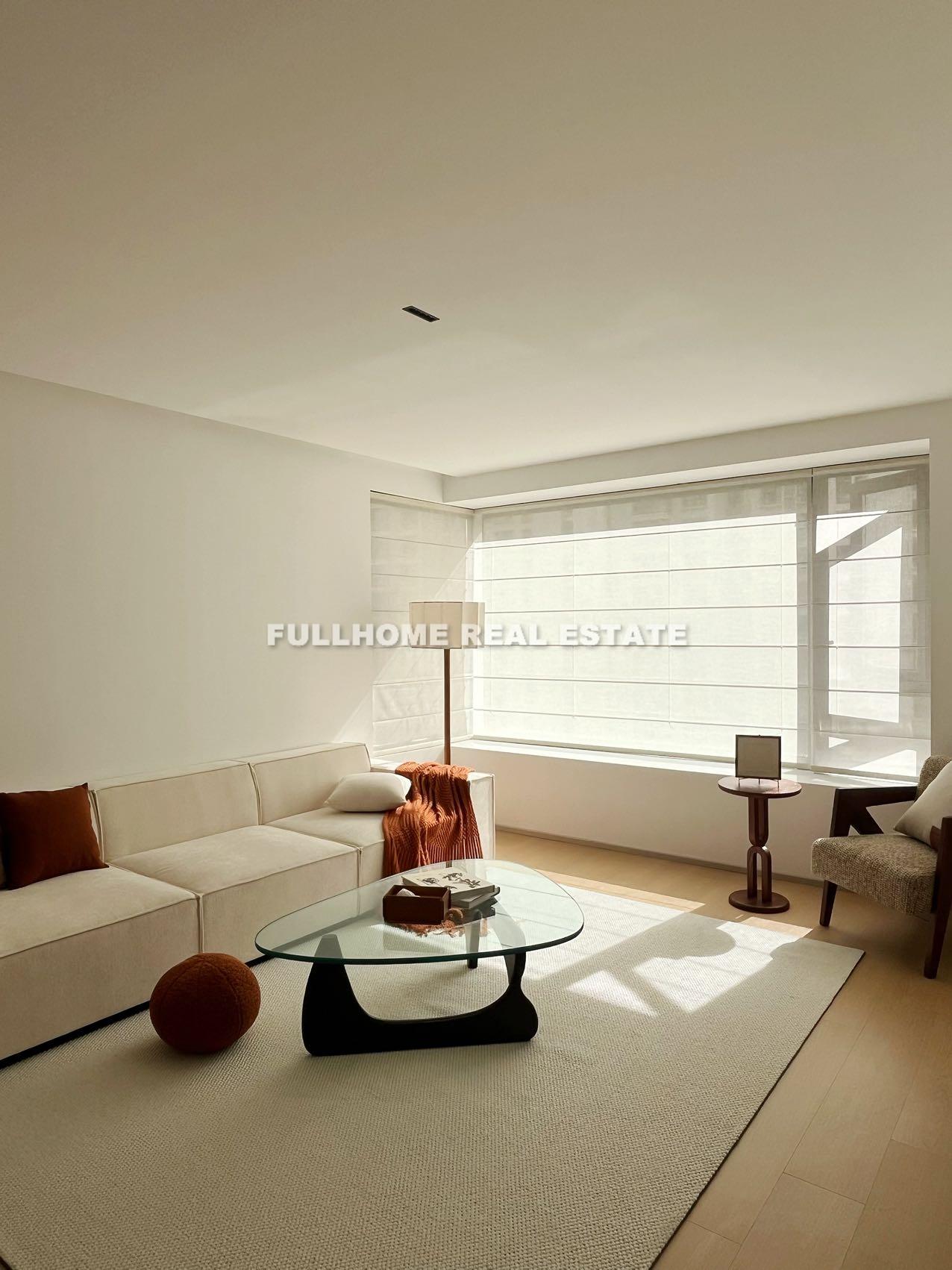 Zhong Yuan Liang Wan Cheng - 2 bedroom apartment in Shanghai, Putuo, Downtown