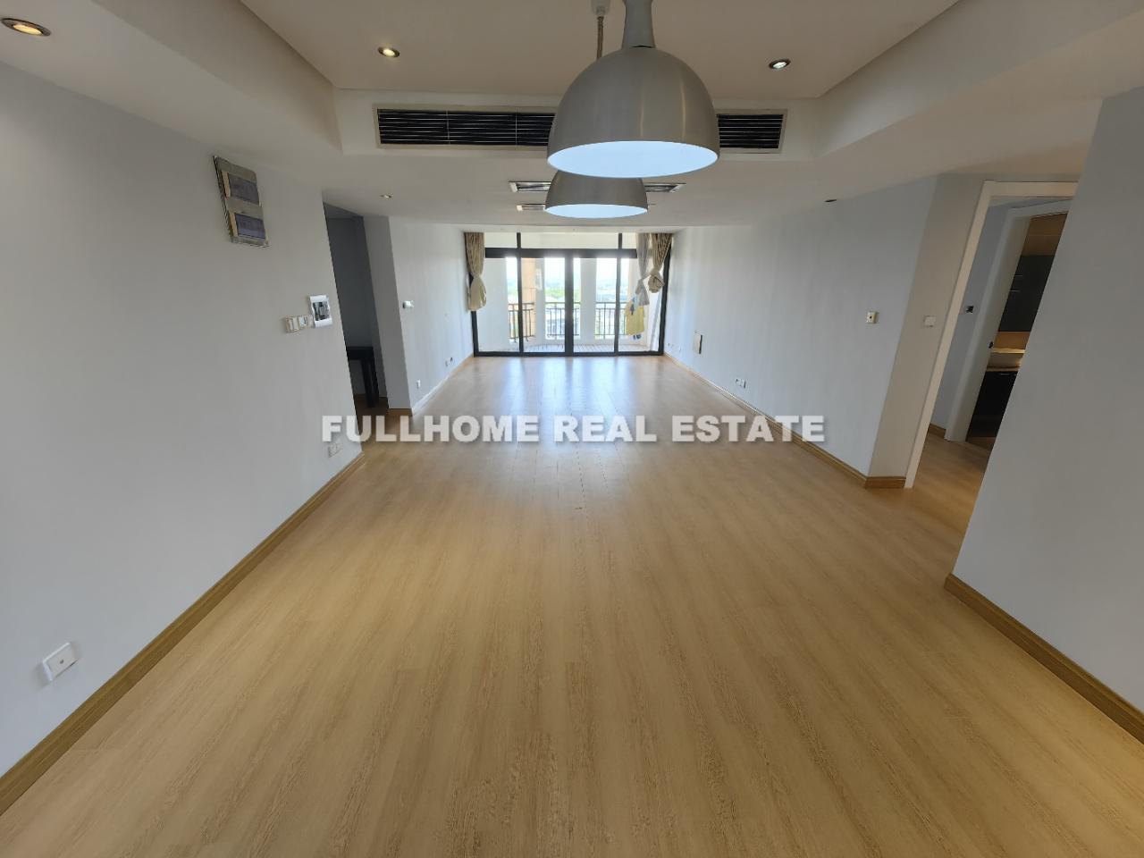 Similar property: Dawn Garden, 3 bedrooms, 180 sqm in Shanghai