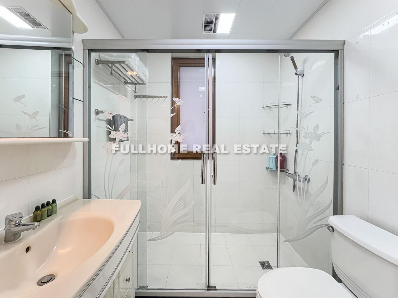 Gubei International Plaza - Interior view 9, Shanghai rental property