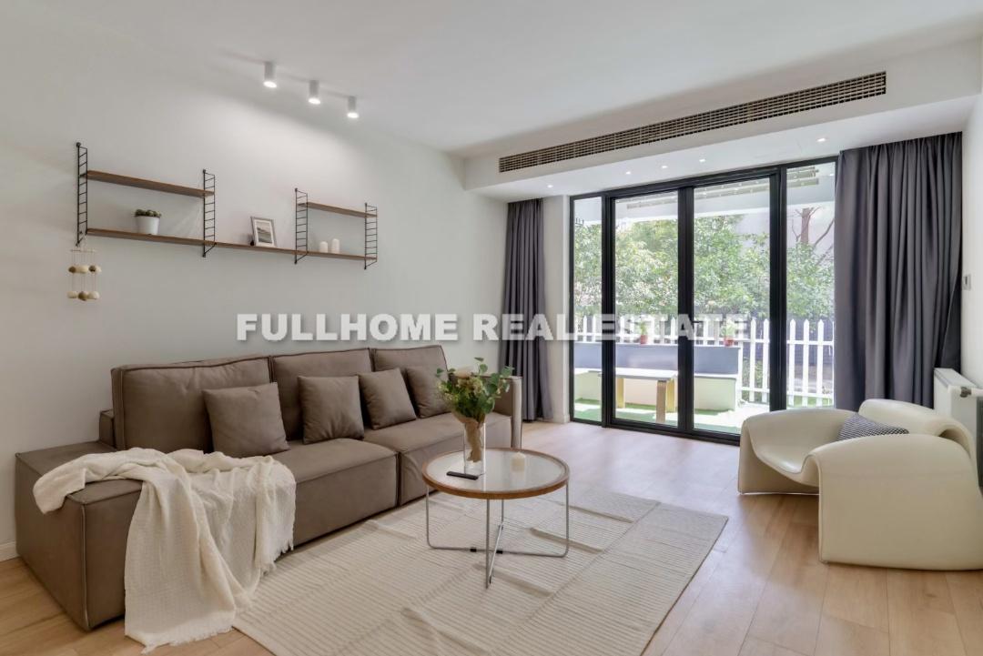 Similar property: Shuxiang Apartment, 2 bedrooms, 120 sqm in Shanghai