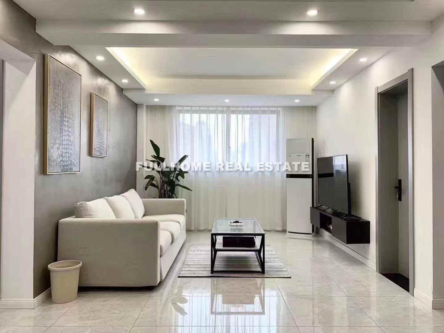 Same compound: Jinan Apartment, 2 bedrooms in Shanghai