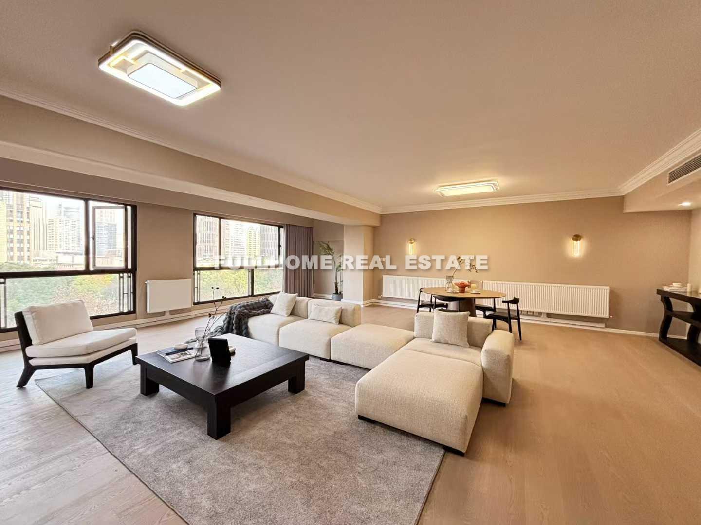 Similar property: Lakeville Regency, 4 bedrooms, 281 sqm in Shanghai