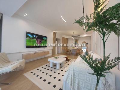 Similar property: International City, 2 bedrooms, 122 sqm in Shanghai