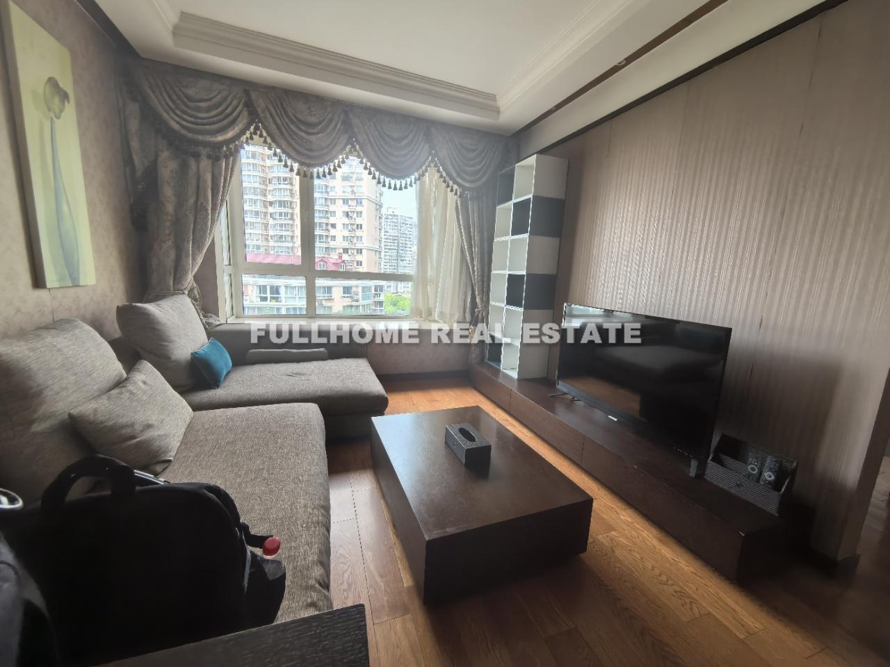 Same compound: Grand Jewel Apartment, 1 bedrooms in Shanghai