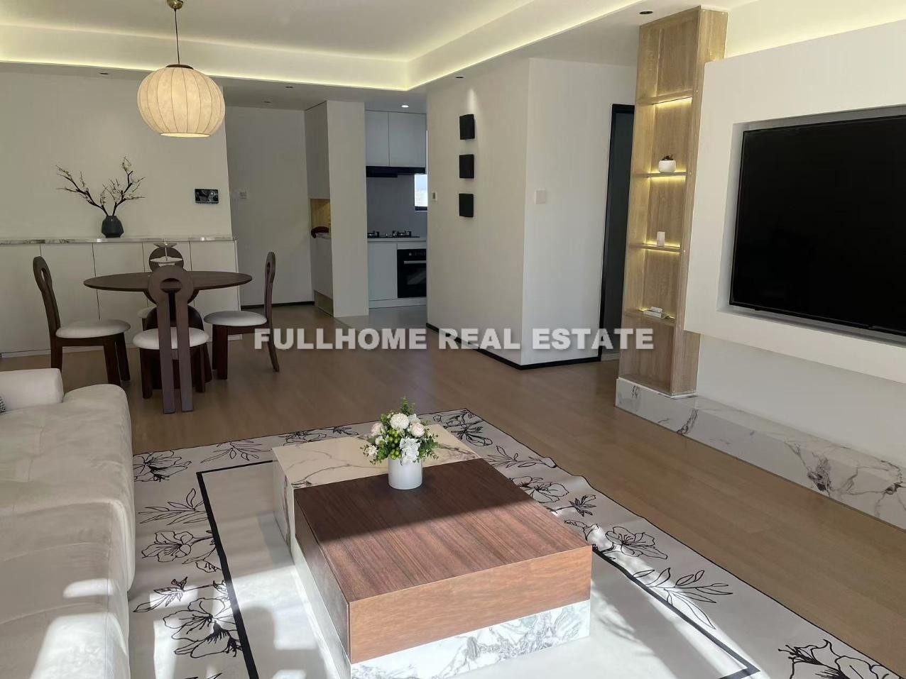 Zhong Yuan Liang Wan Cheng - 2 bedroom apartment in Shanghai, Putuo, Downtown