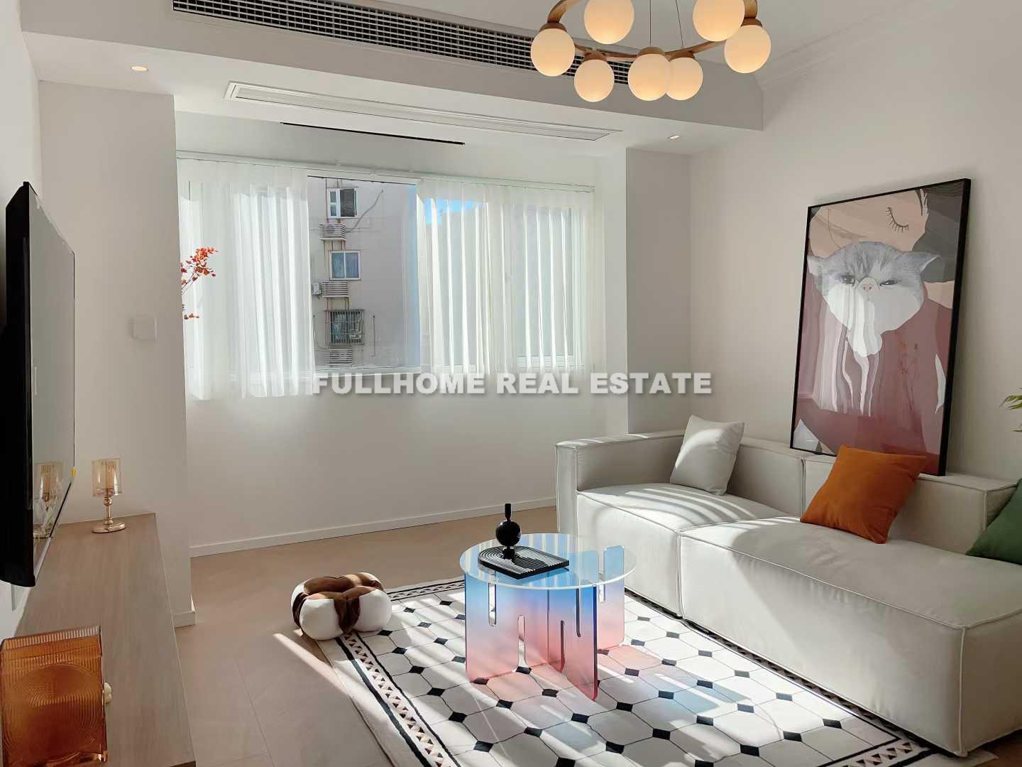 Same compound: Hai Xin Apartment, 2 bedrooms in Shanghai