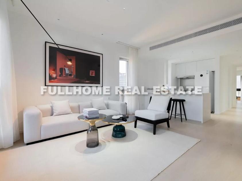 Similar property: The Bound of Bund, 1 bedrooms, 90 sqm in Shanghai
