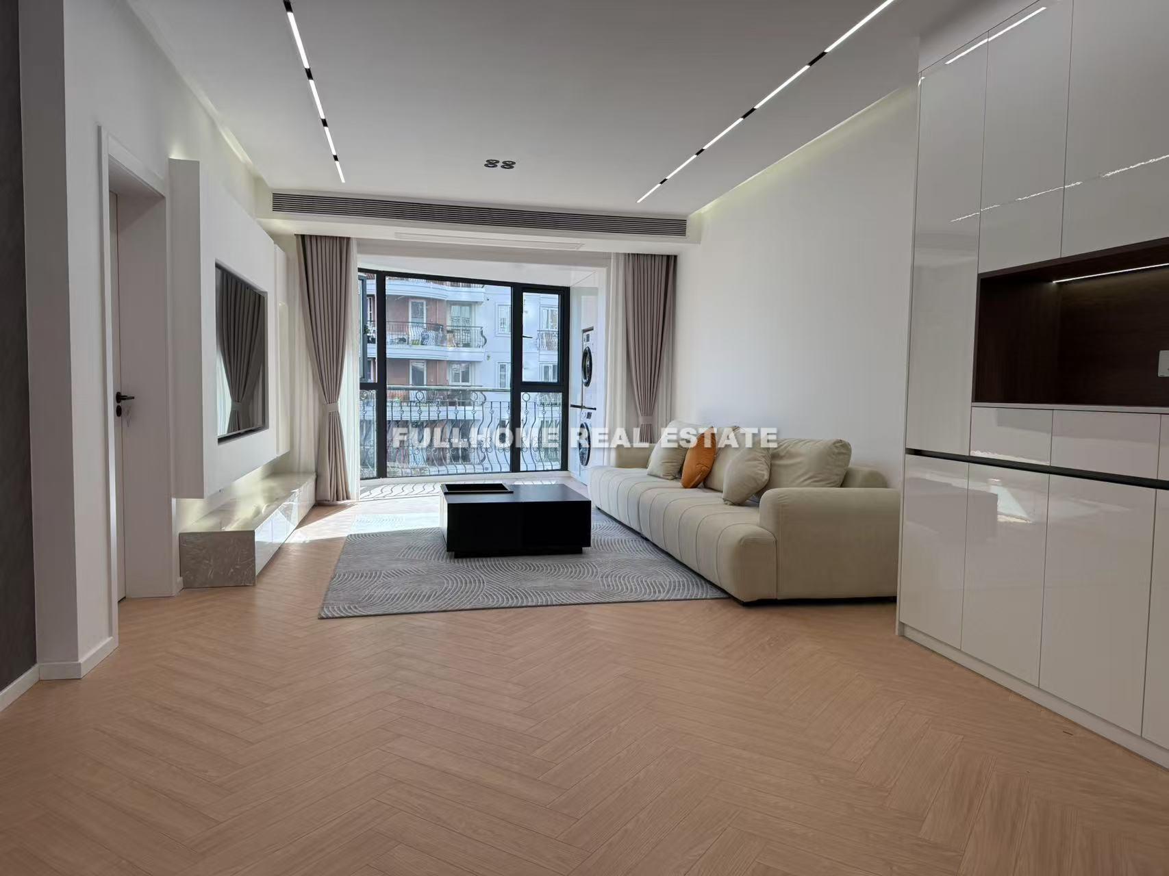 Zhongshan Apartment - 3 bedroom apartment in Shanghai, Zhongshan Park, Downtown